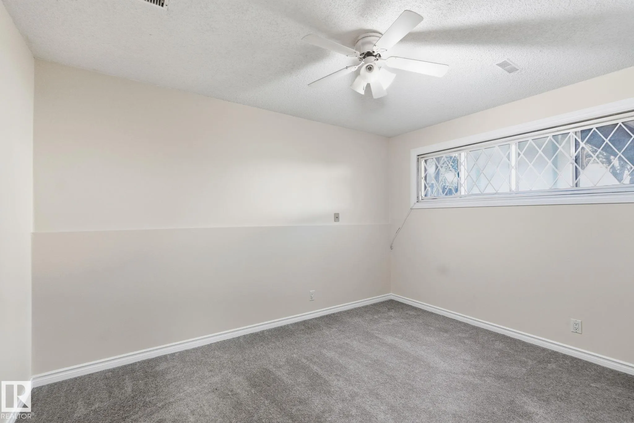 9508 9510 128 Avenue