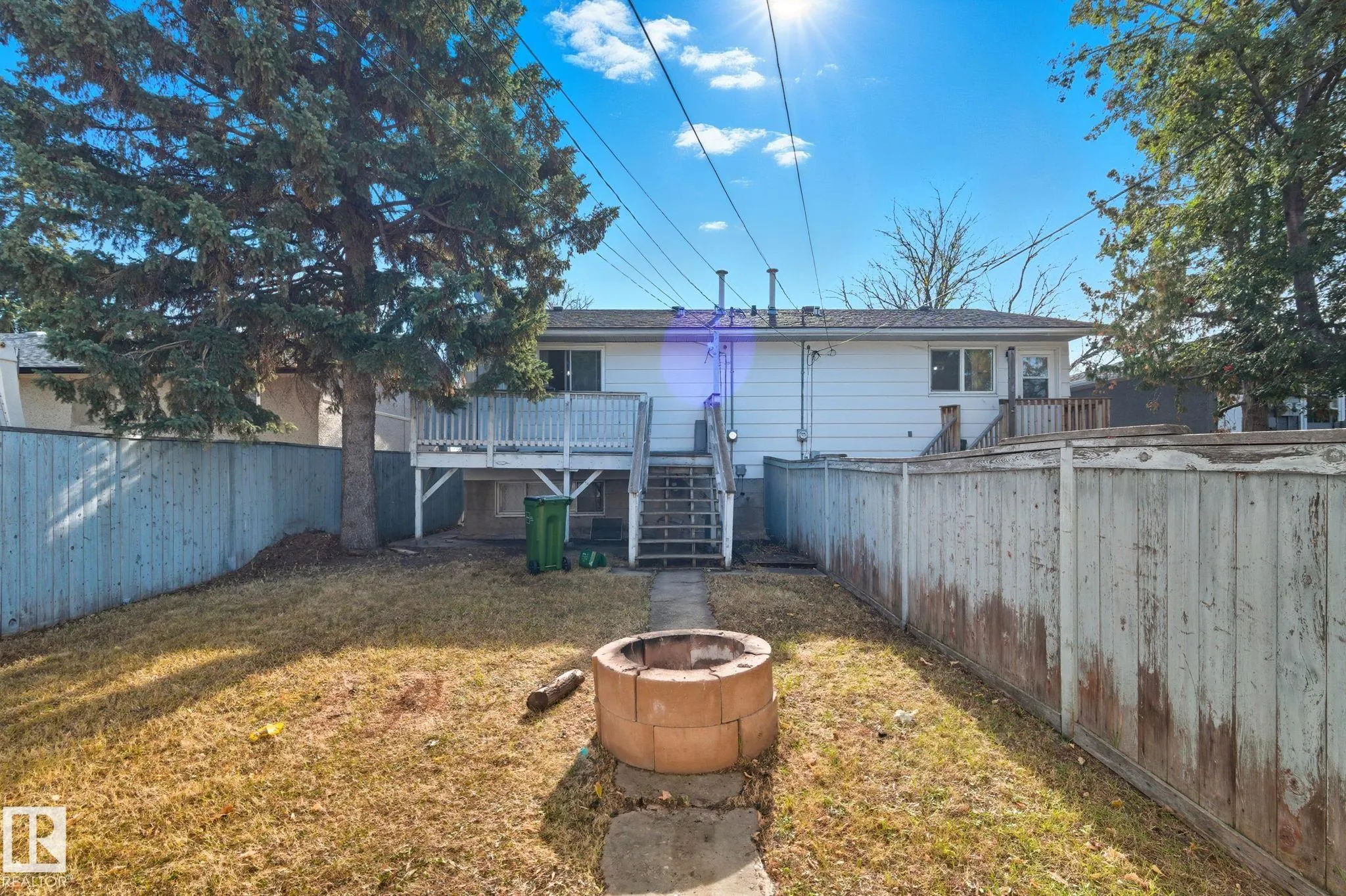 9508 9510 128 Avenue