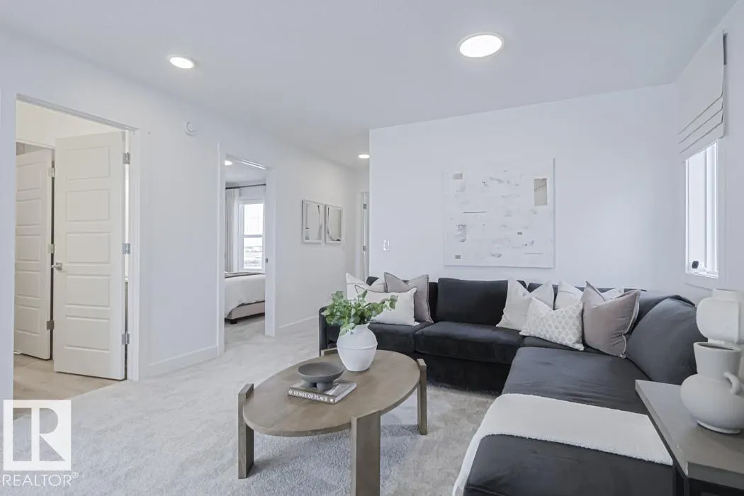 89 SUNLAND Way