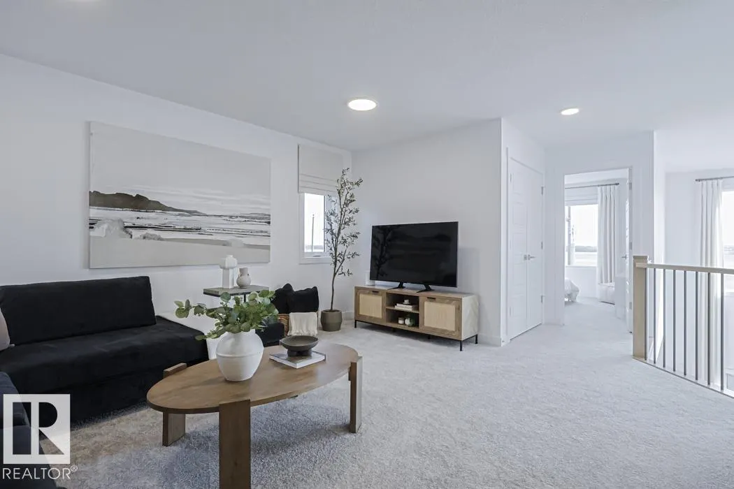 89 SUNLAND Way