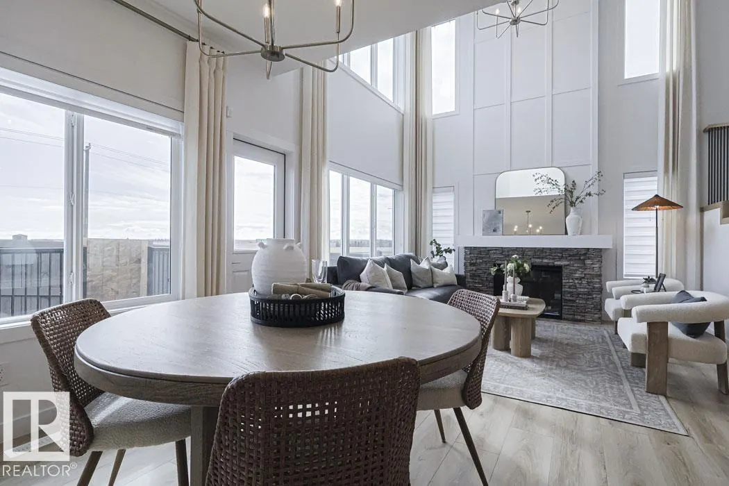 89 SUNLAND Way