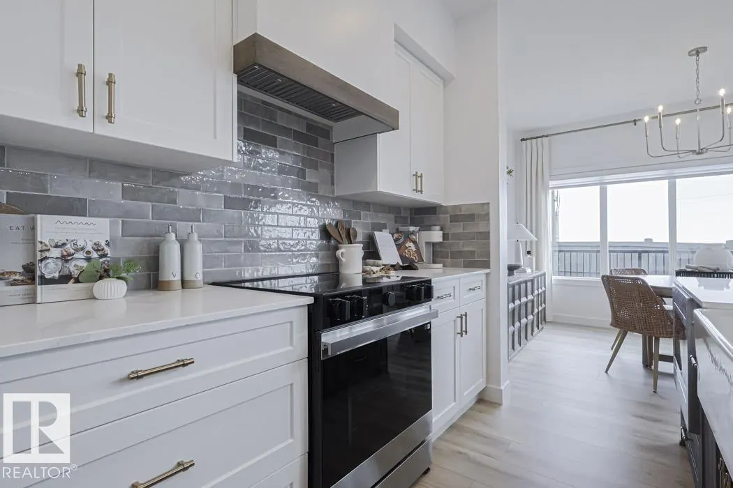 89 SUNLAND Way