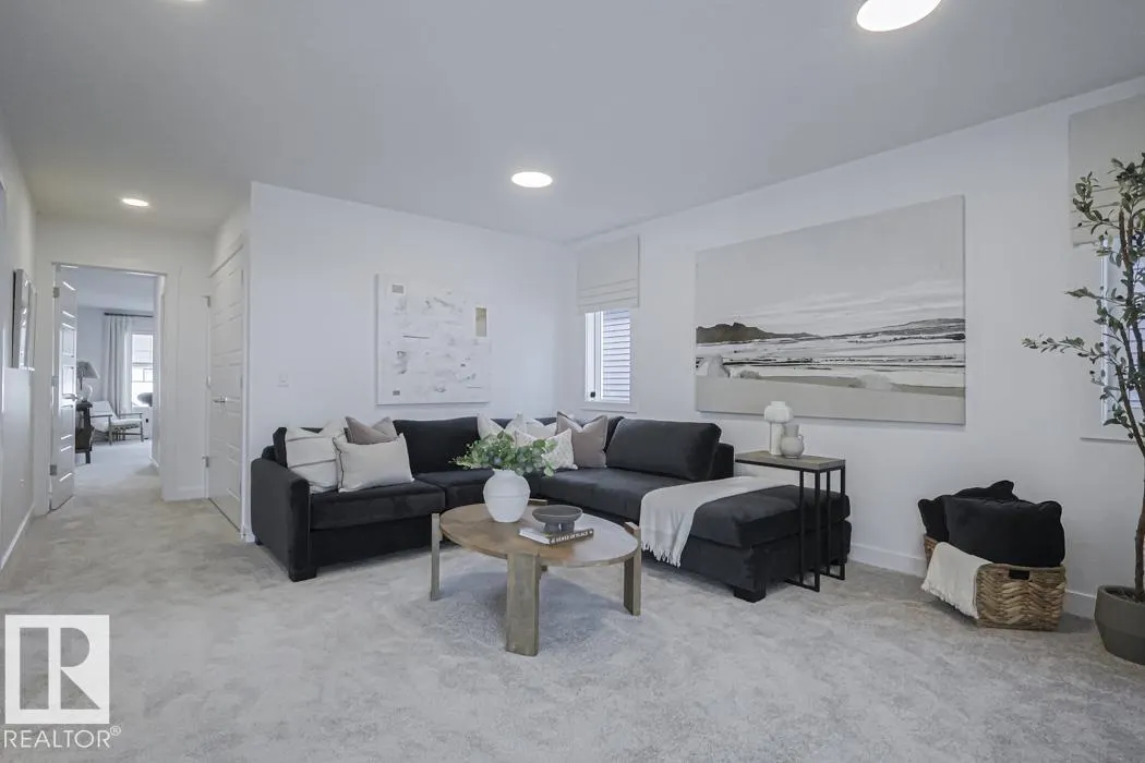 89 SUNLAND Way