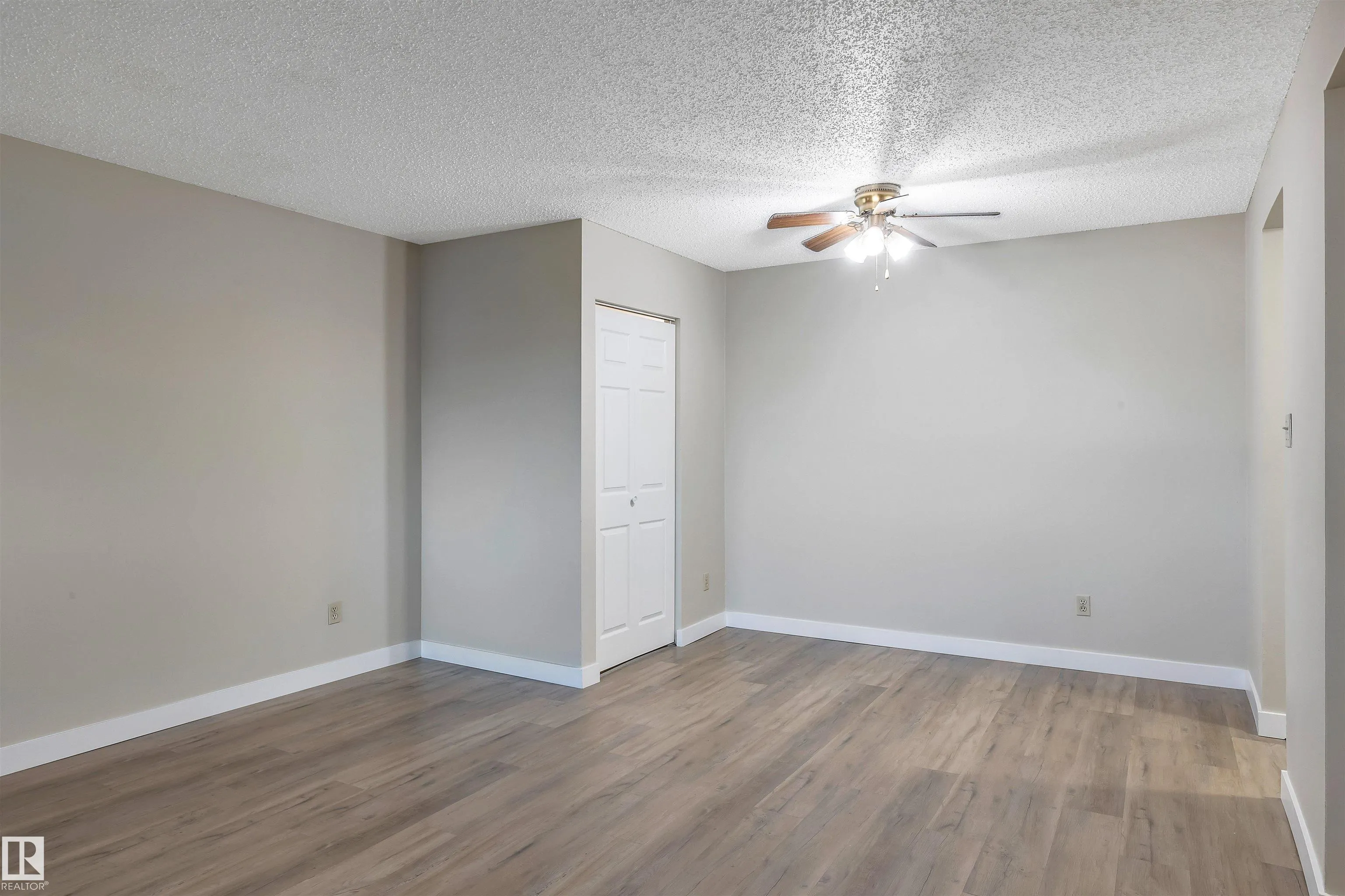 5011 TUDOR Glen