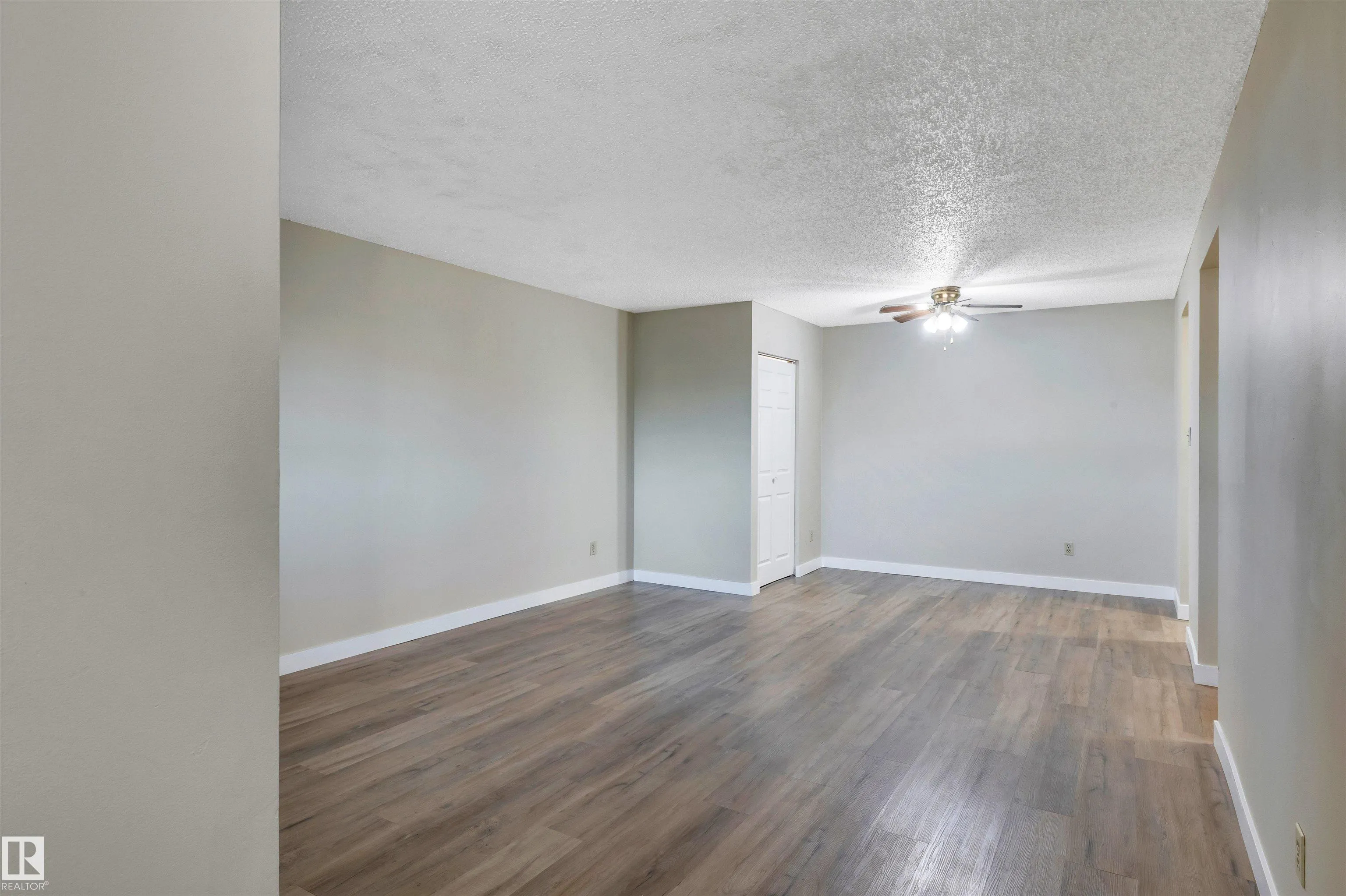 5011 TUDOR Glen