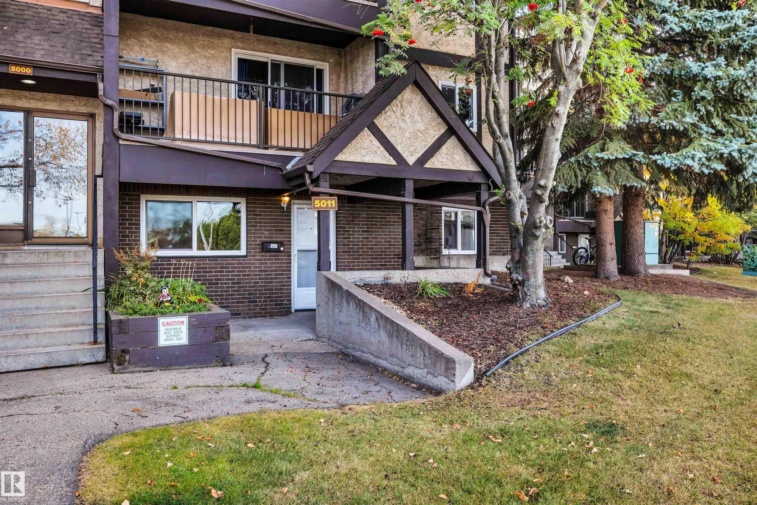 5011 TUDOR Glen