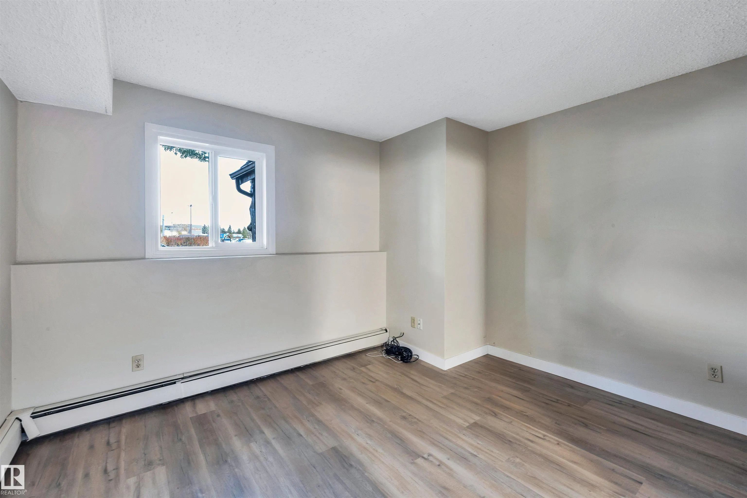 5011 TUDOR Glen