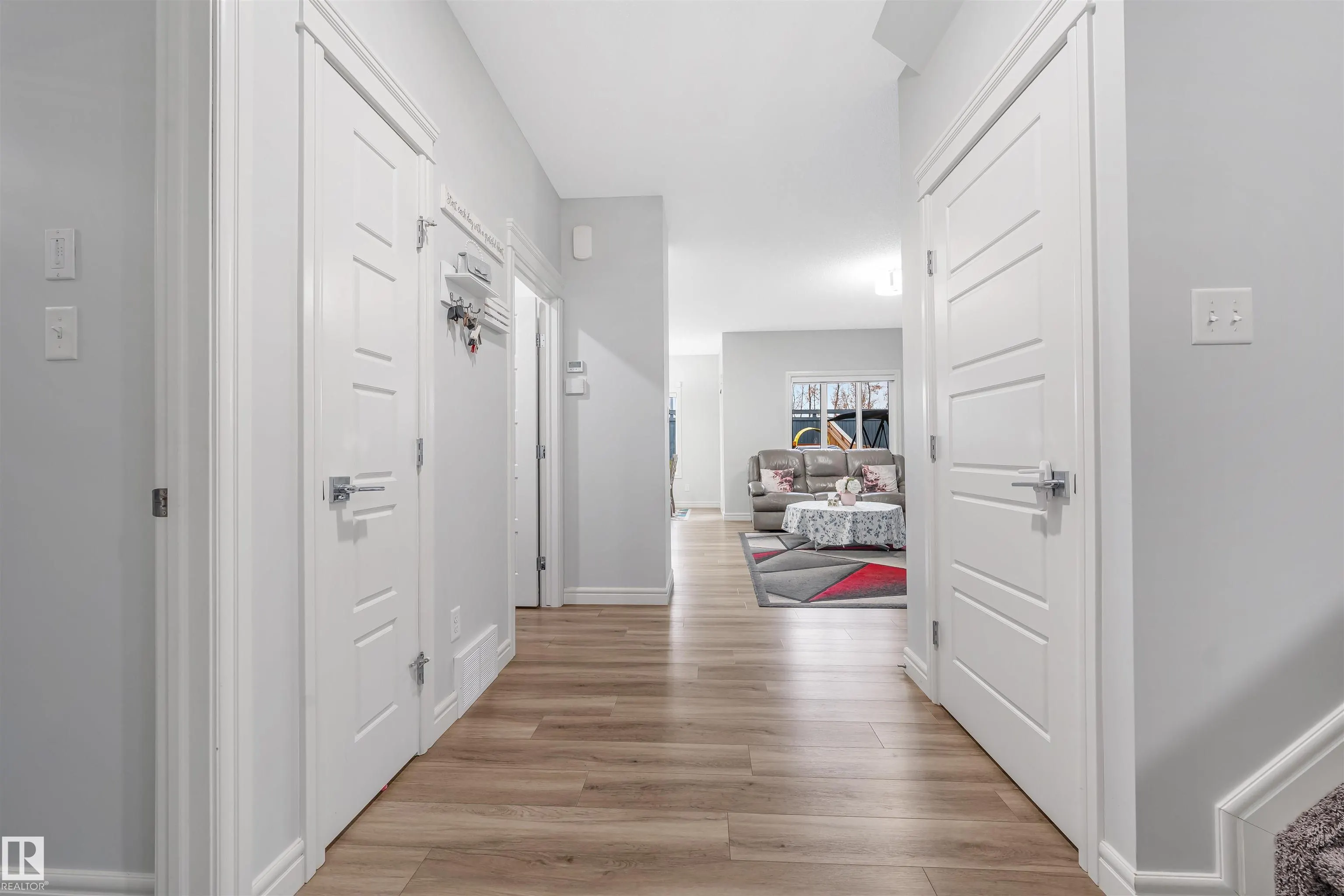 1024 DANIELS LOOP