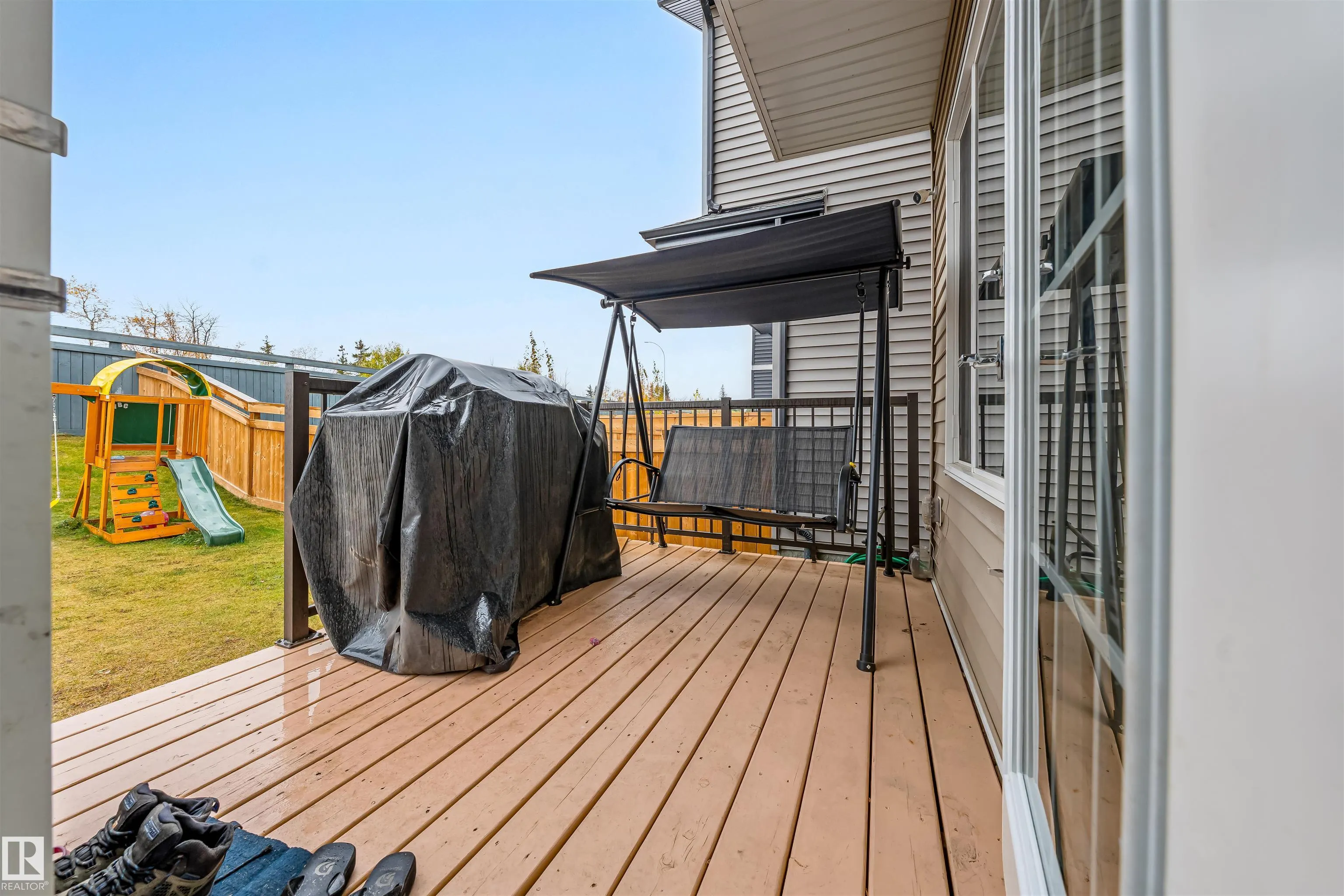 1024 DANIELS LOOP