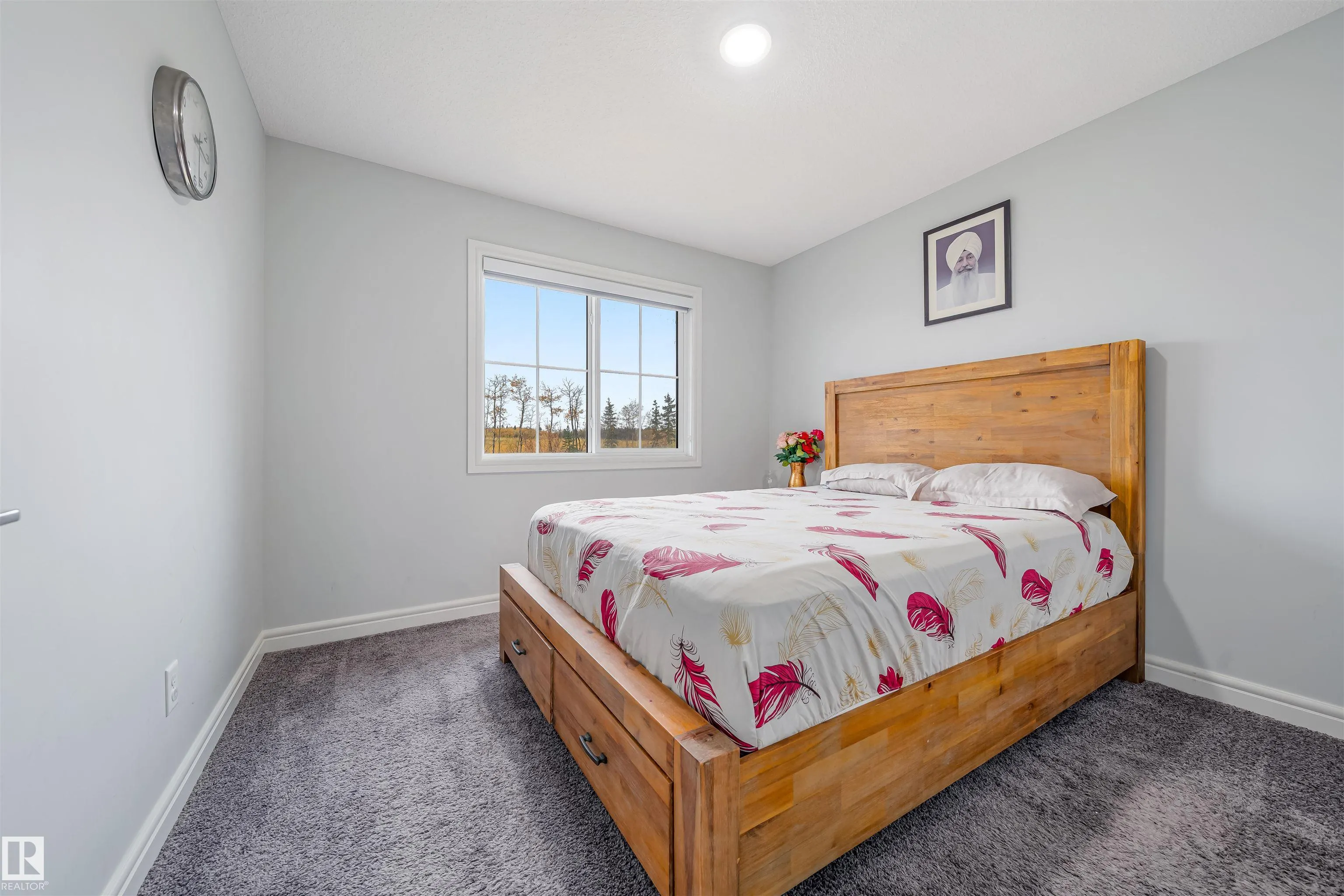 1024 DANIELS LOOP