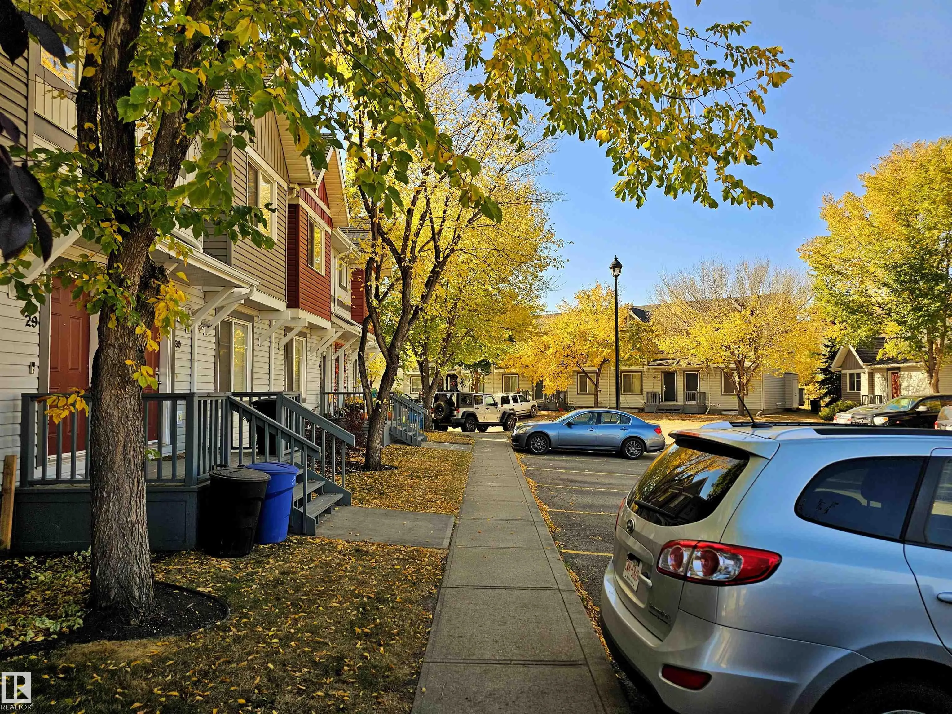 1404 HERMITAGE Road