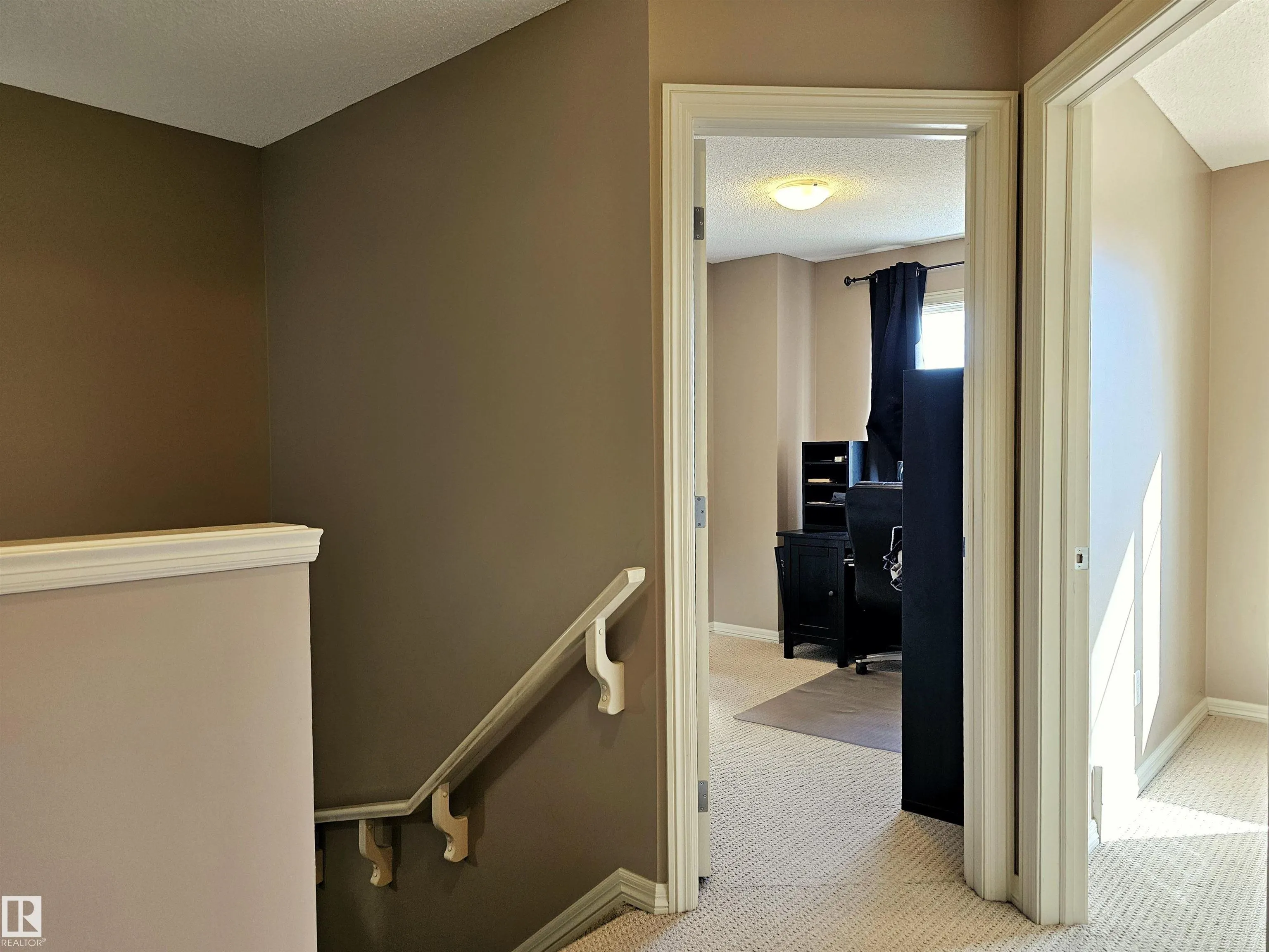 1404 HERMITAGE Road