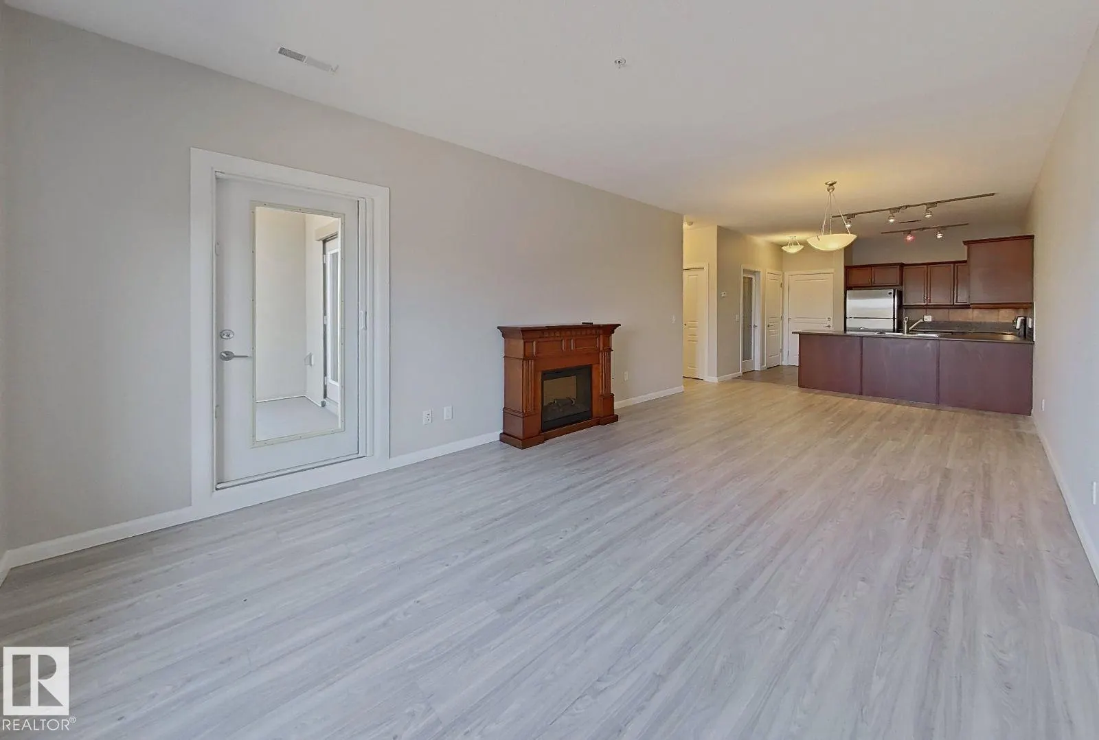160 MAGRATH Road