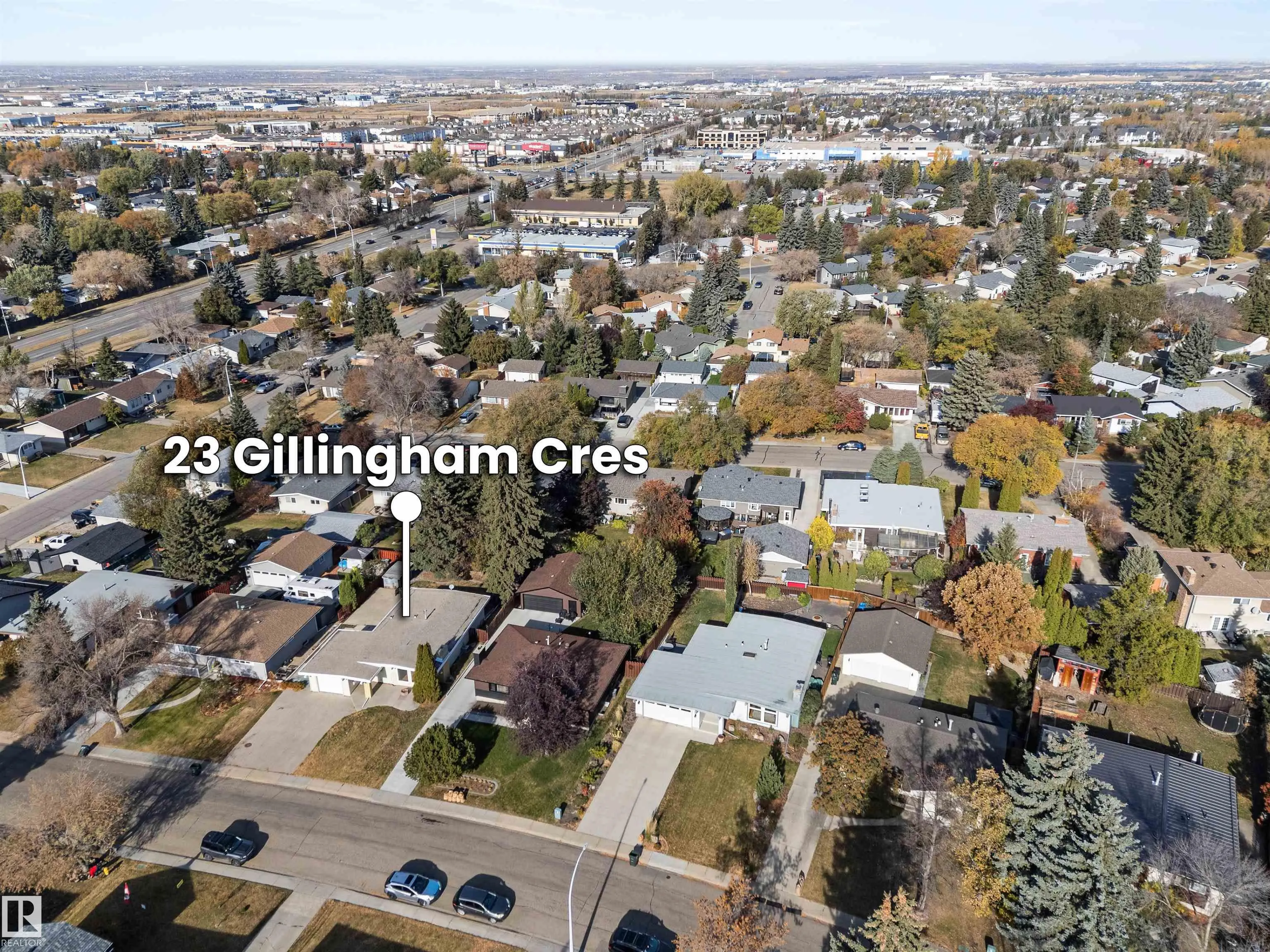 23 GILLINGHAM Crescent