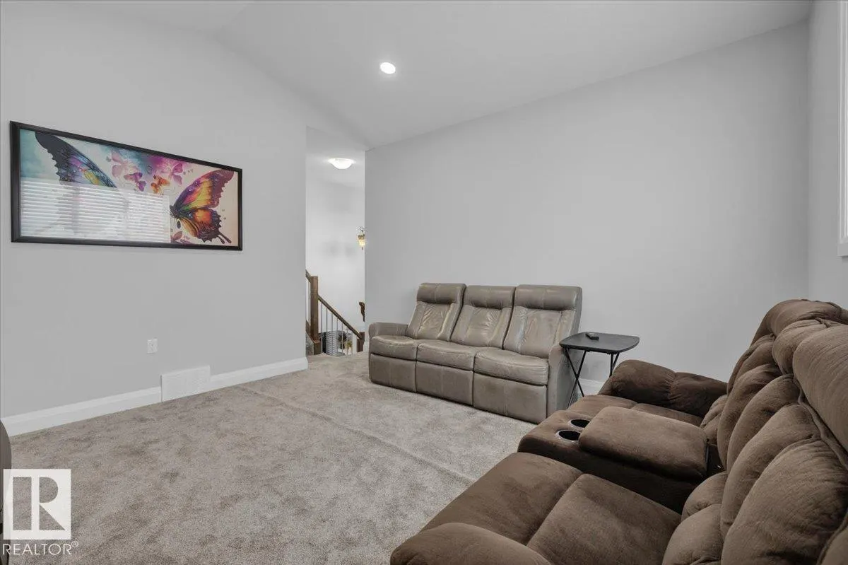 5309 Bon Acres Crescent