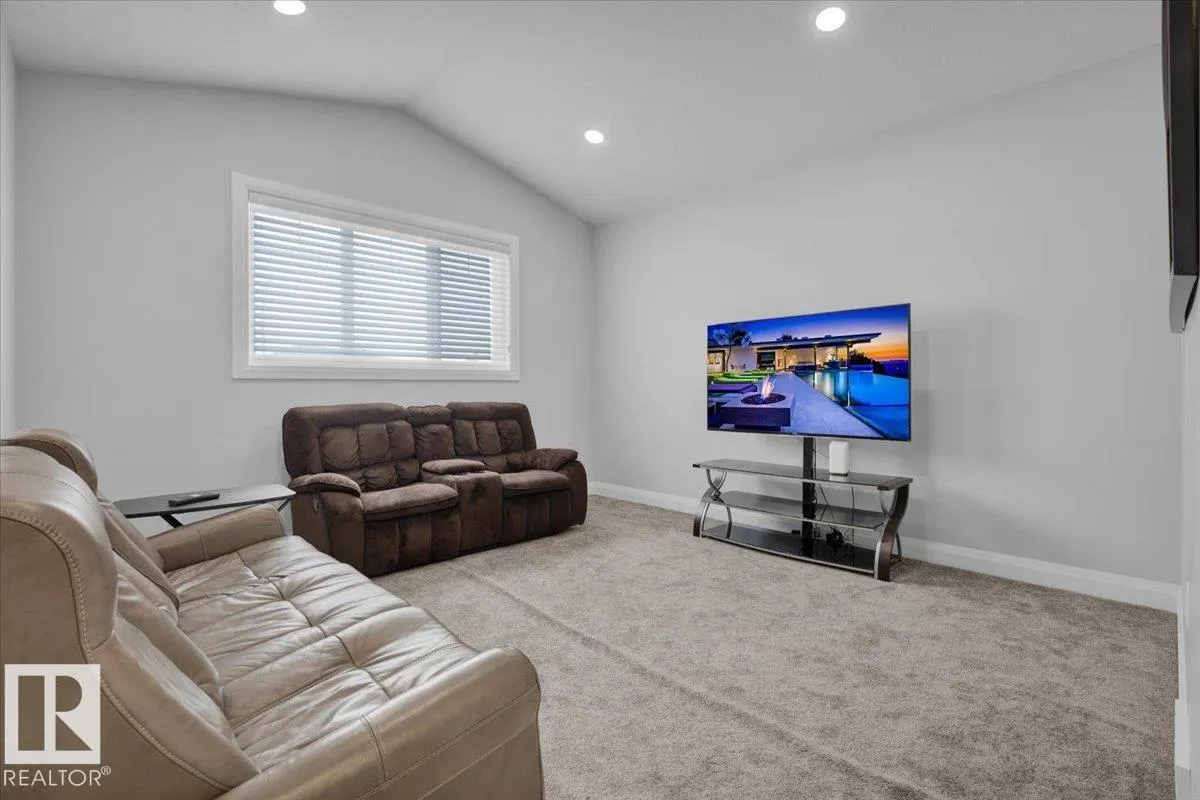 5309 Bon Acres Crescent