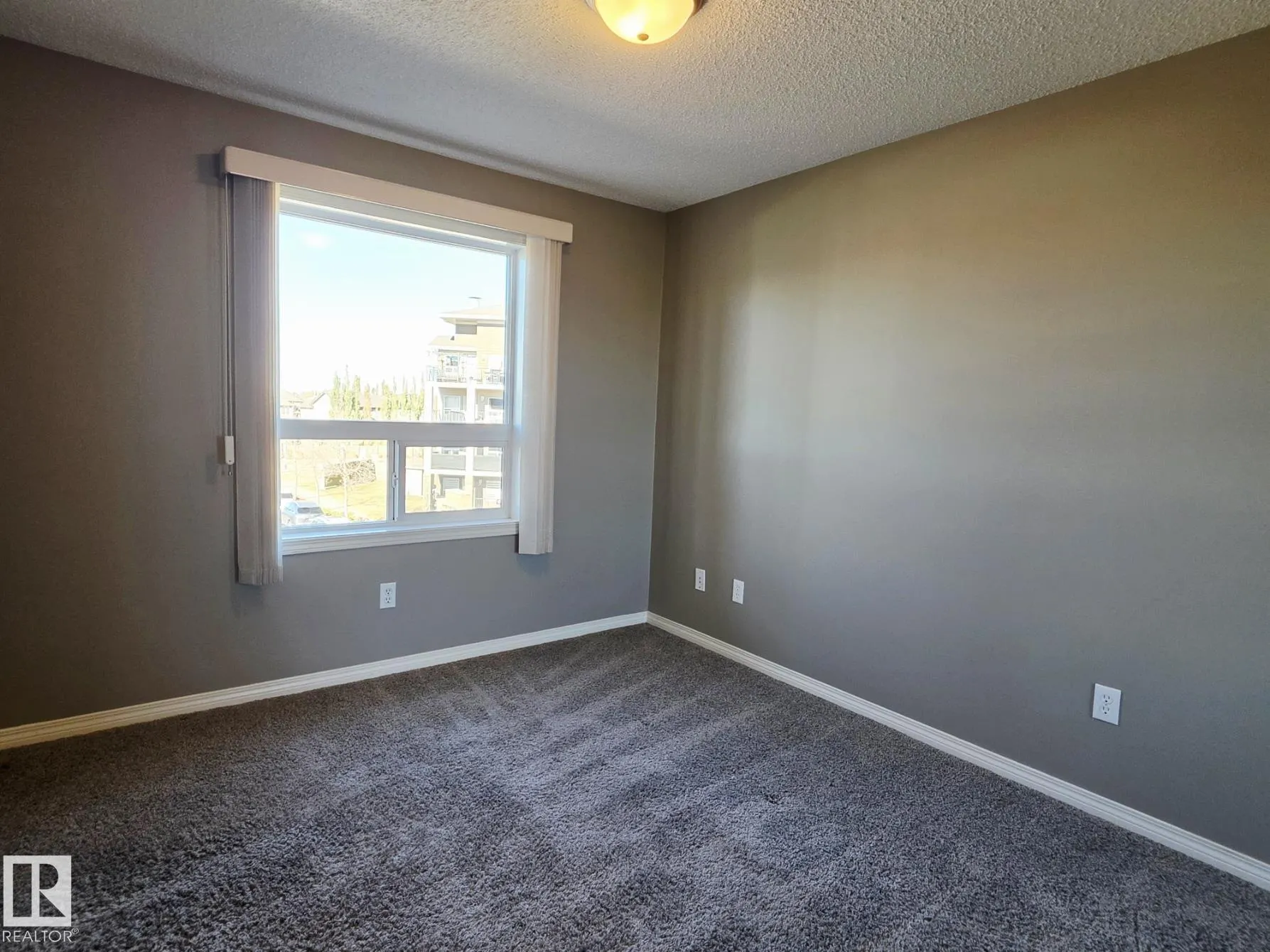 1520 HAMMOND GATE