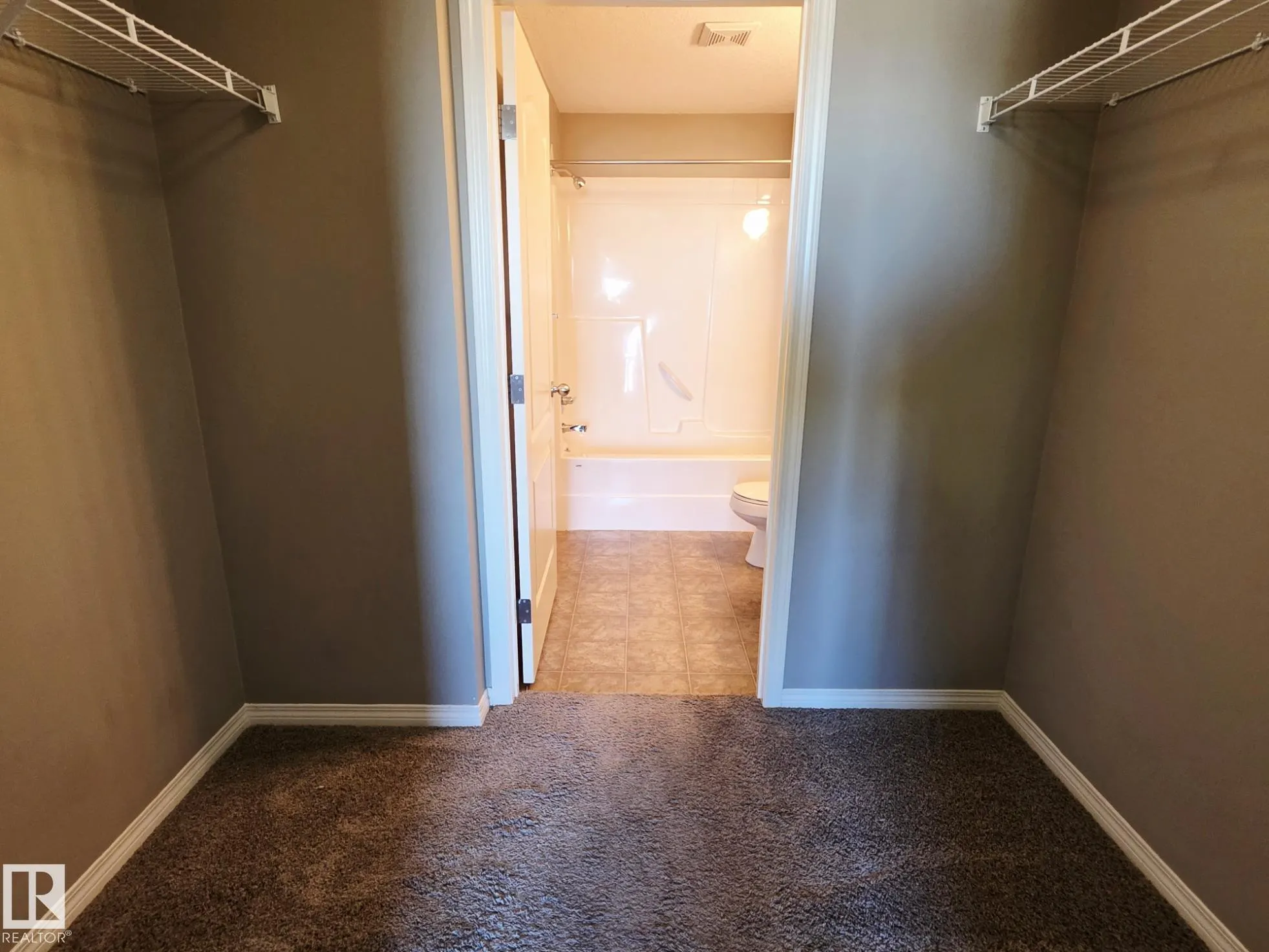1520 HAMMOND GATE