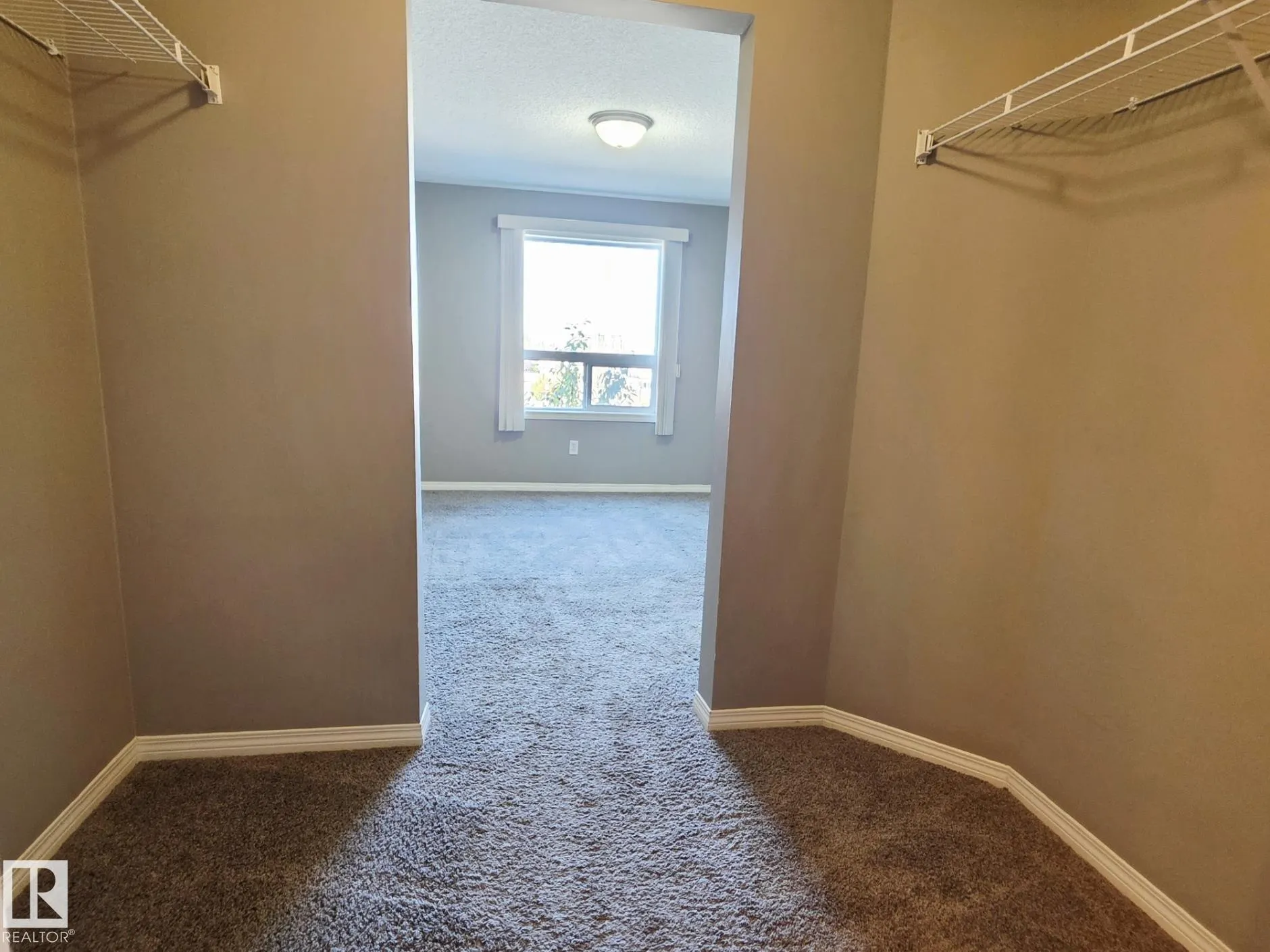 1520 HAMMOND GATE