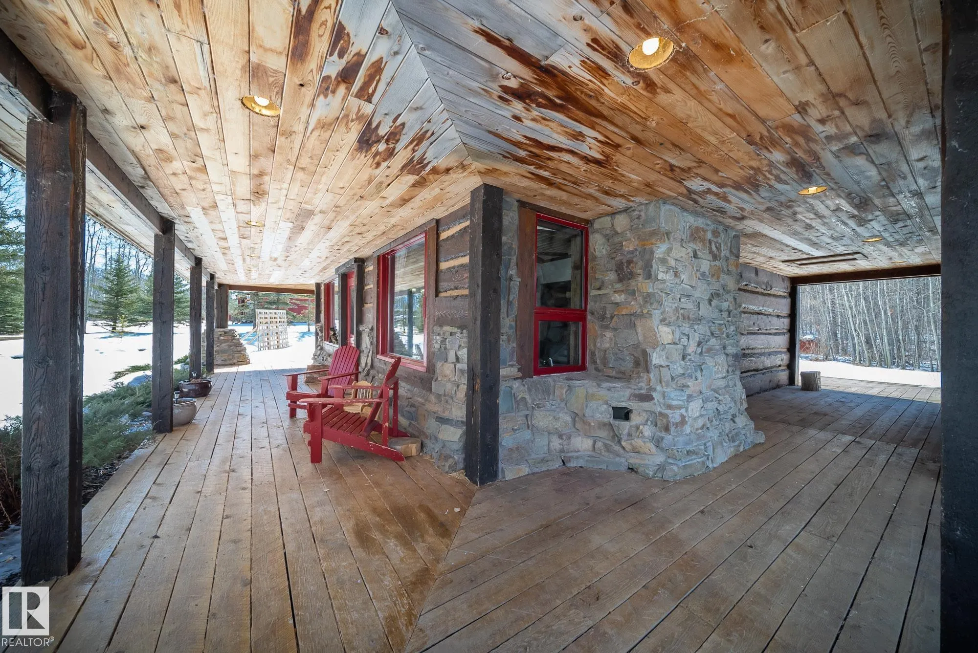 580 Poplar Bay Drive