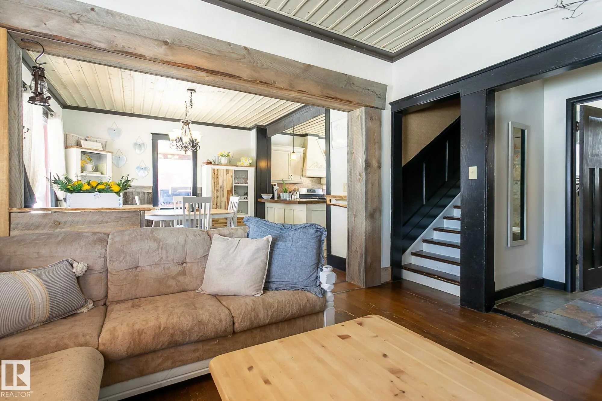 580 Poplar Bay Drive