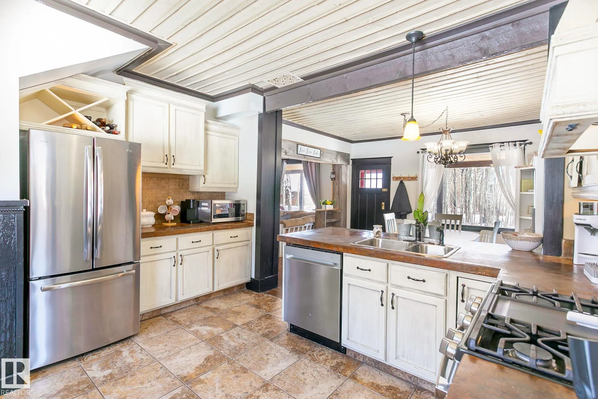 580 Poplar Bay Drive
