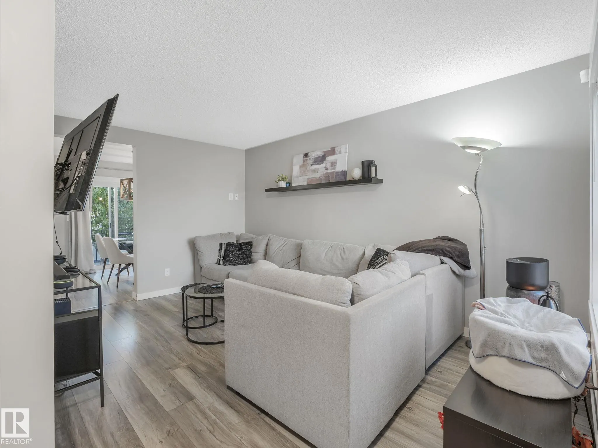 15 RITCHIE Way