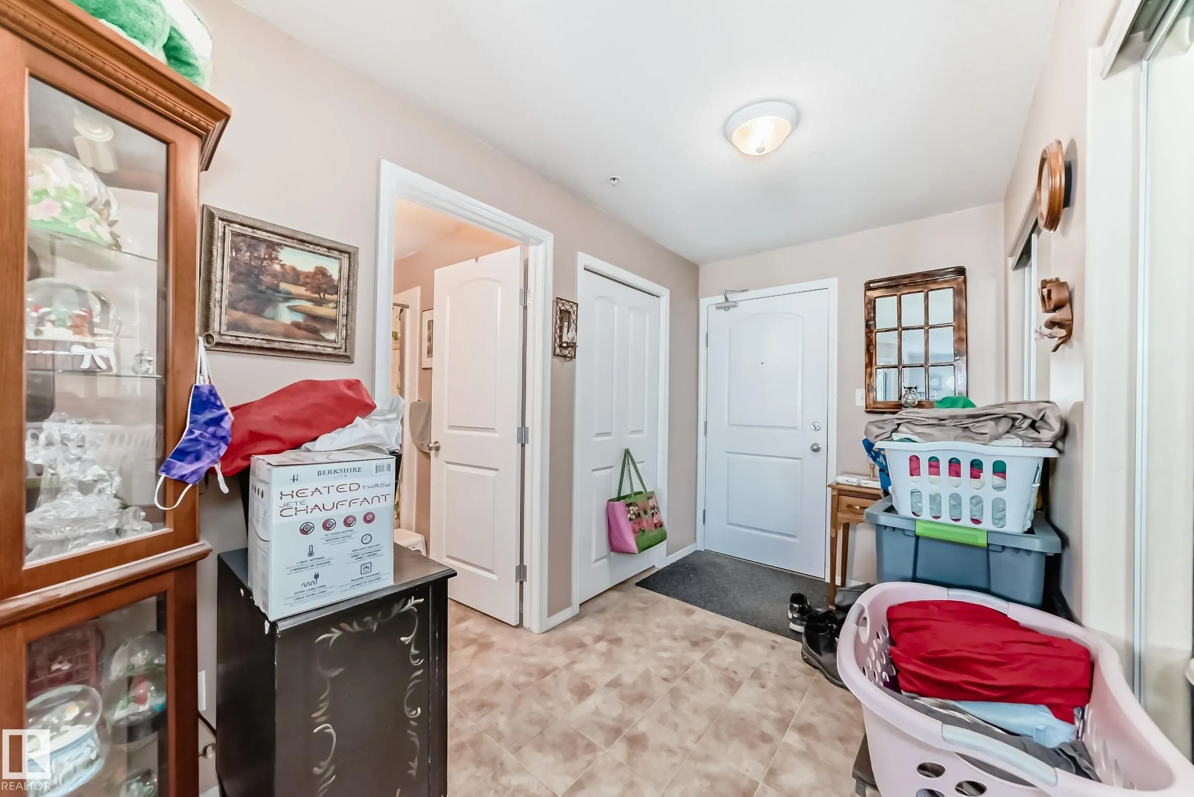 50 Woodsmere Close
