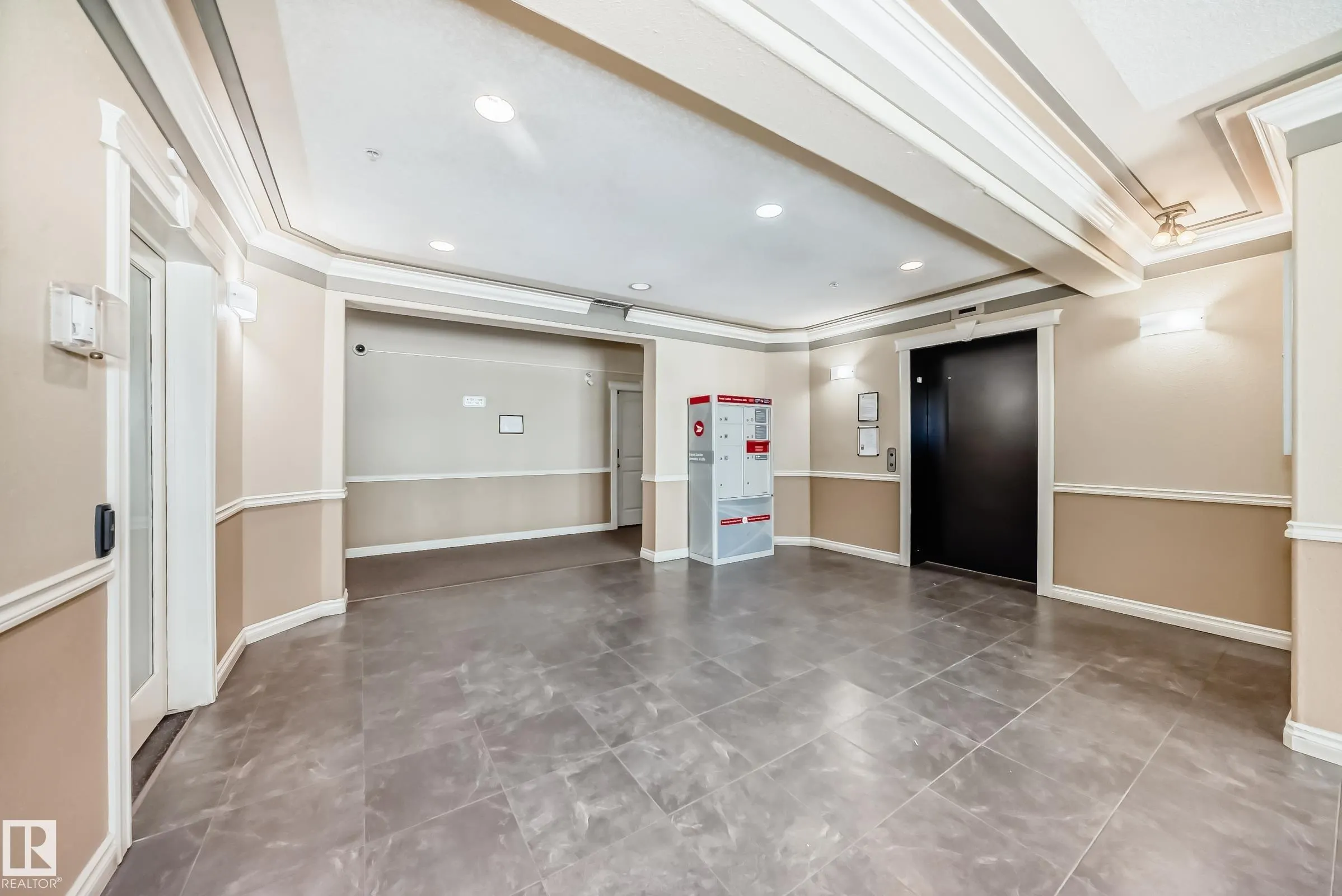 50 Woodsmere Close