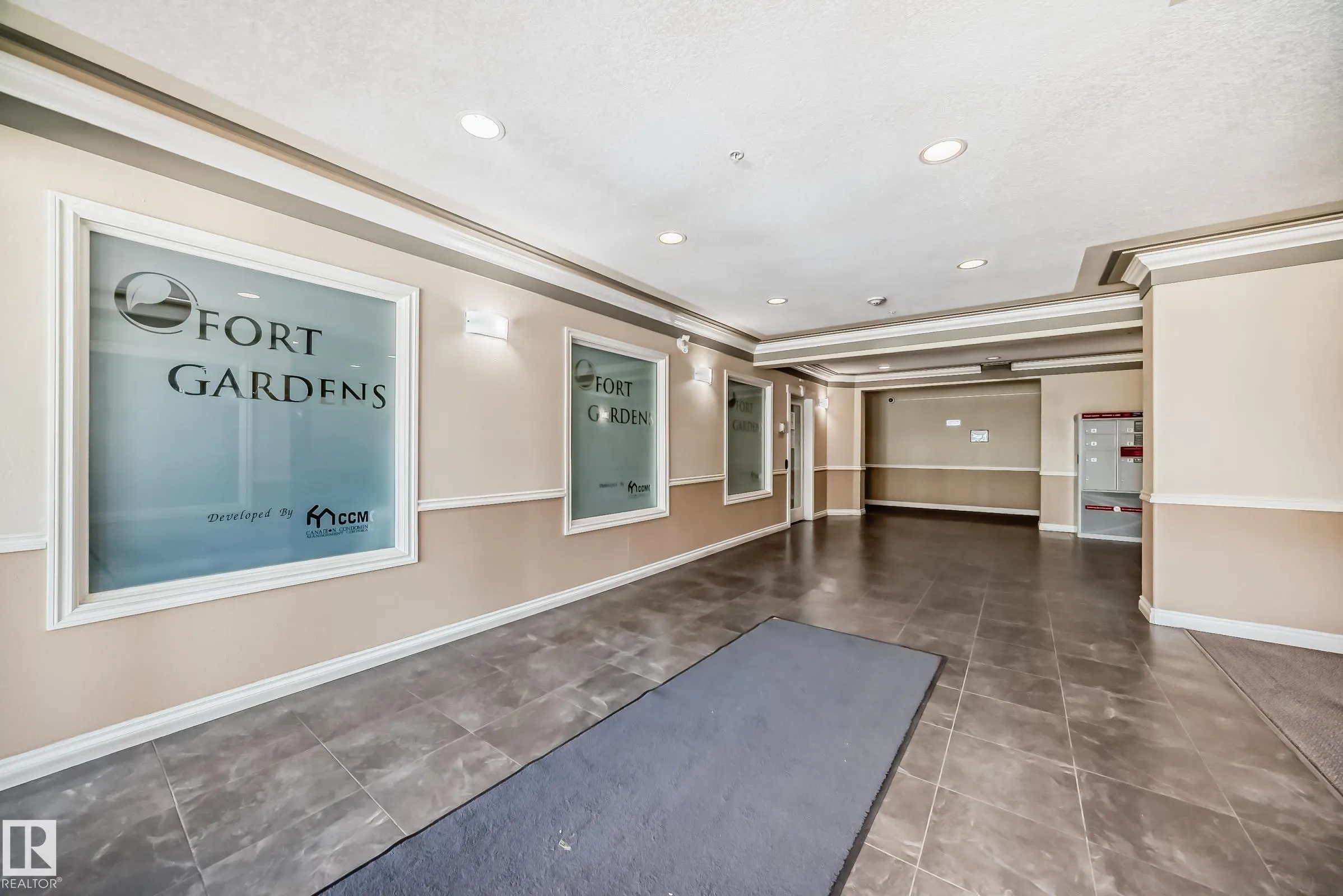 50 Woodsmere Close