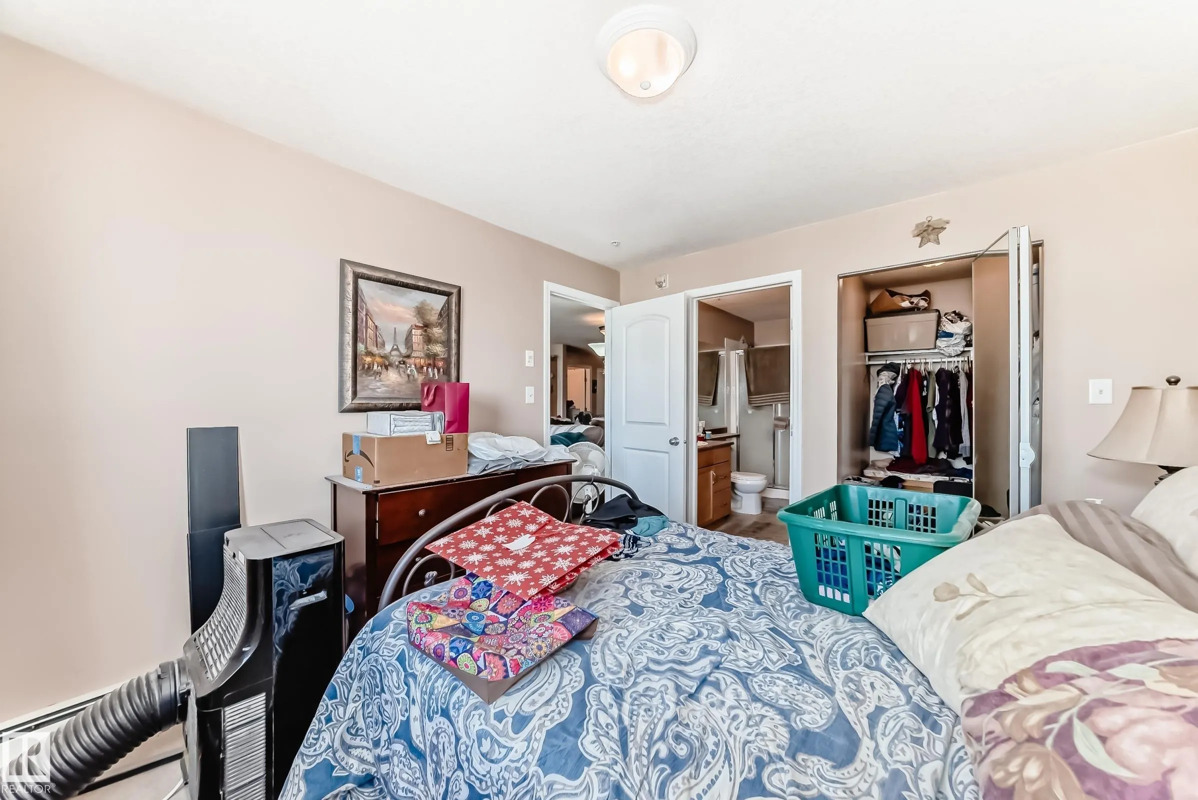50 Woodsmere Close