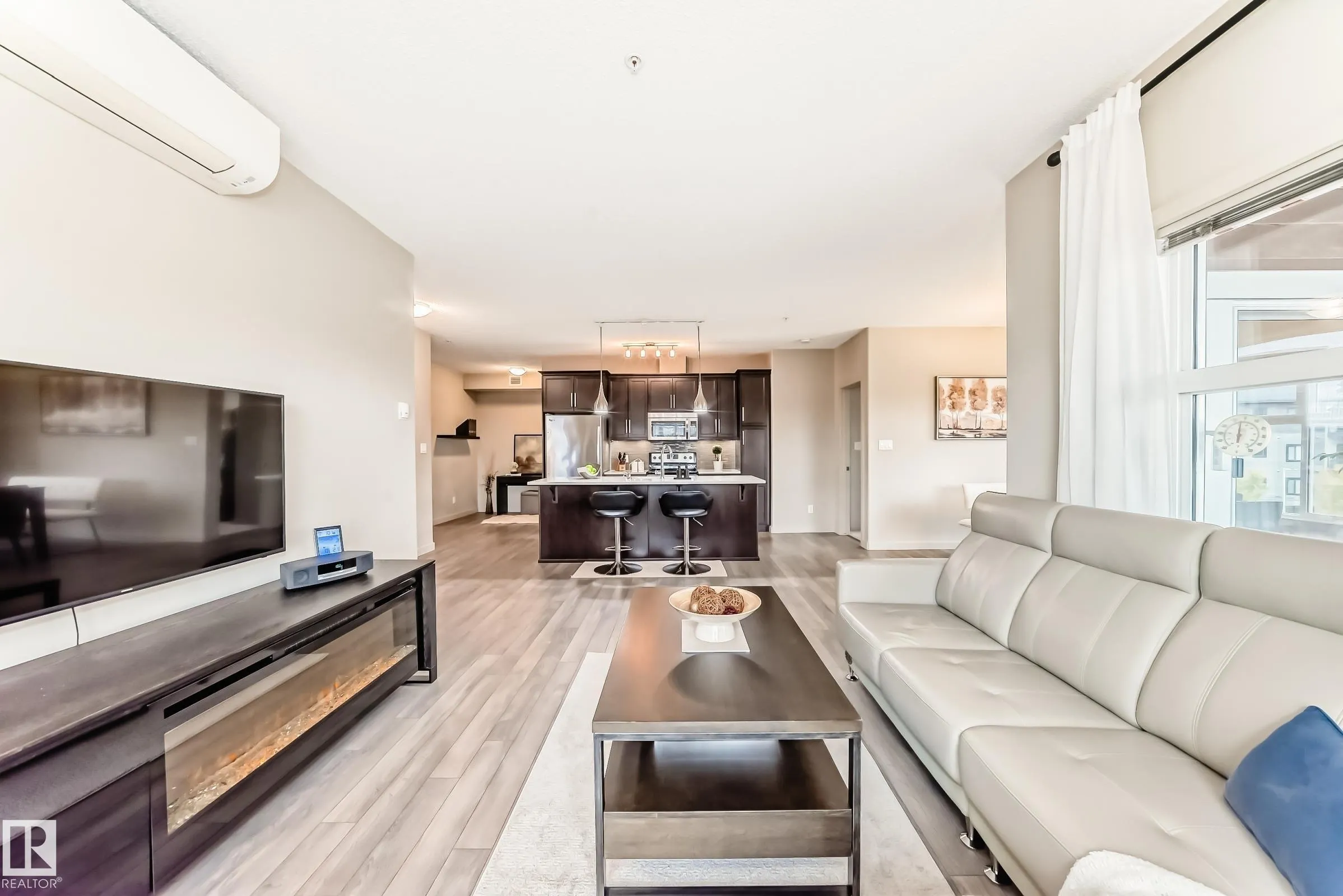 504 GRIESBACH Parade