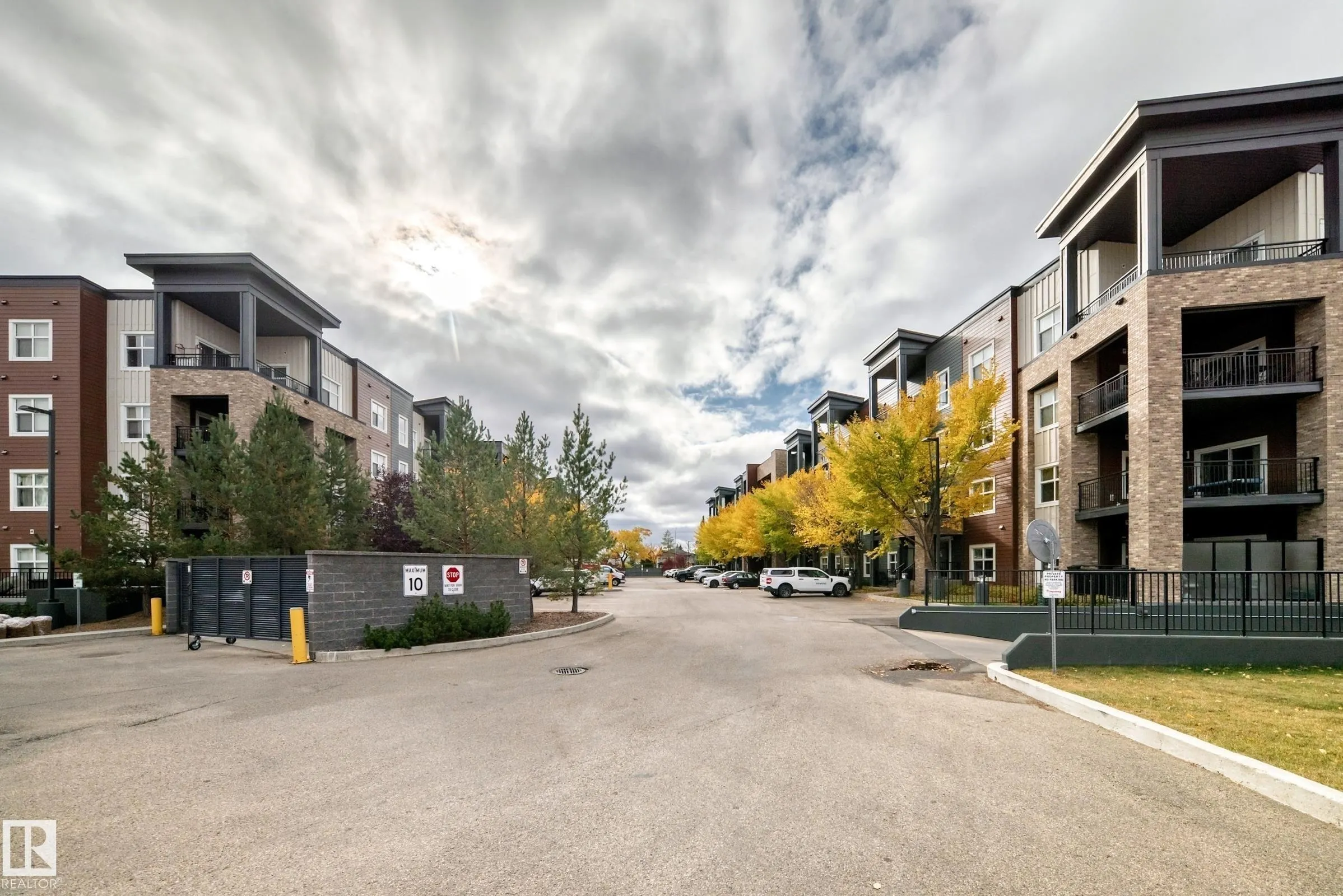 504 GRIESBACH Parade