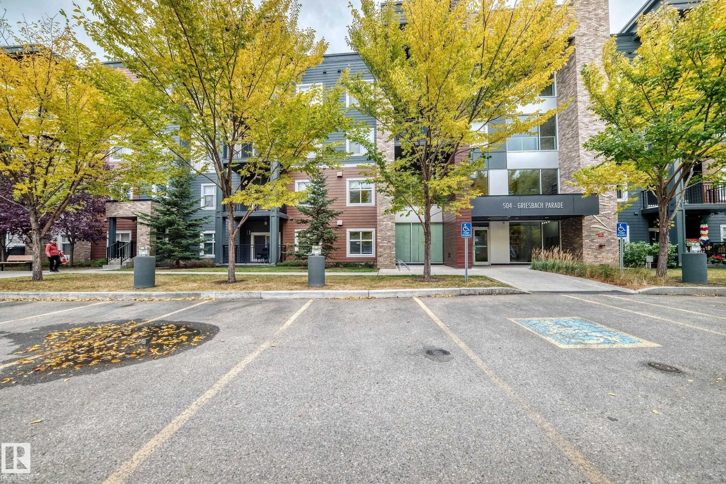 504 GRIESBACH Parade