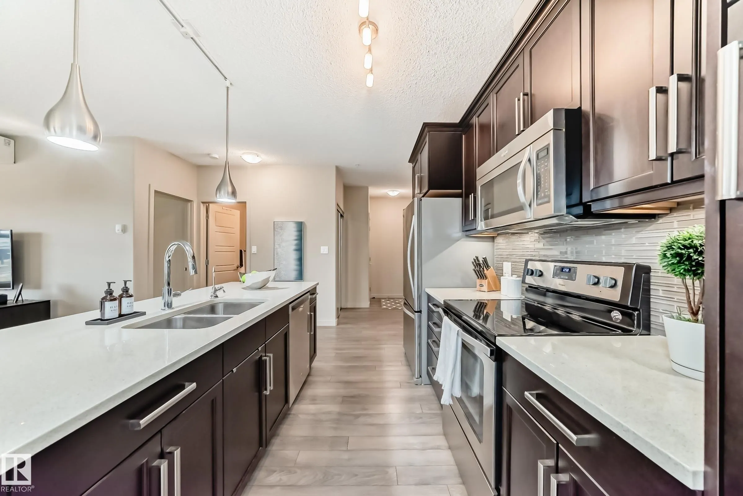 504 GRIESBACH Parade