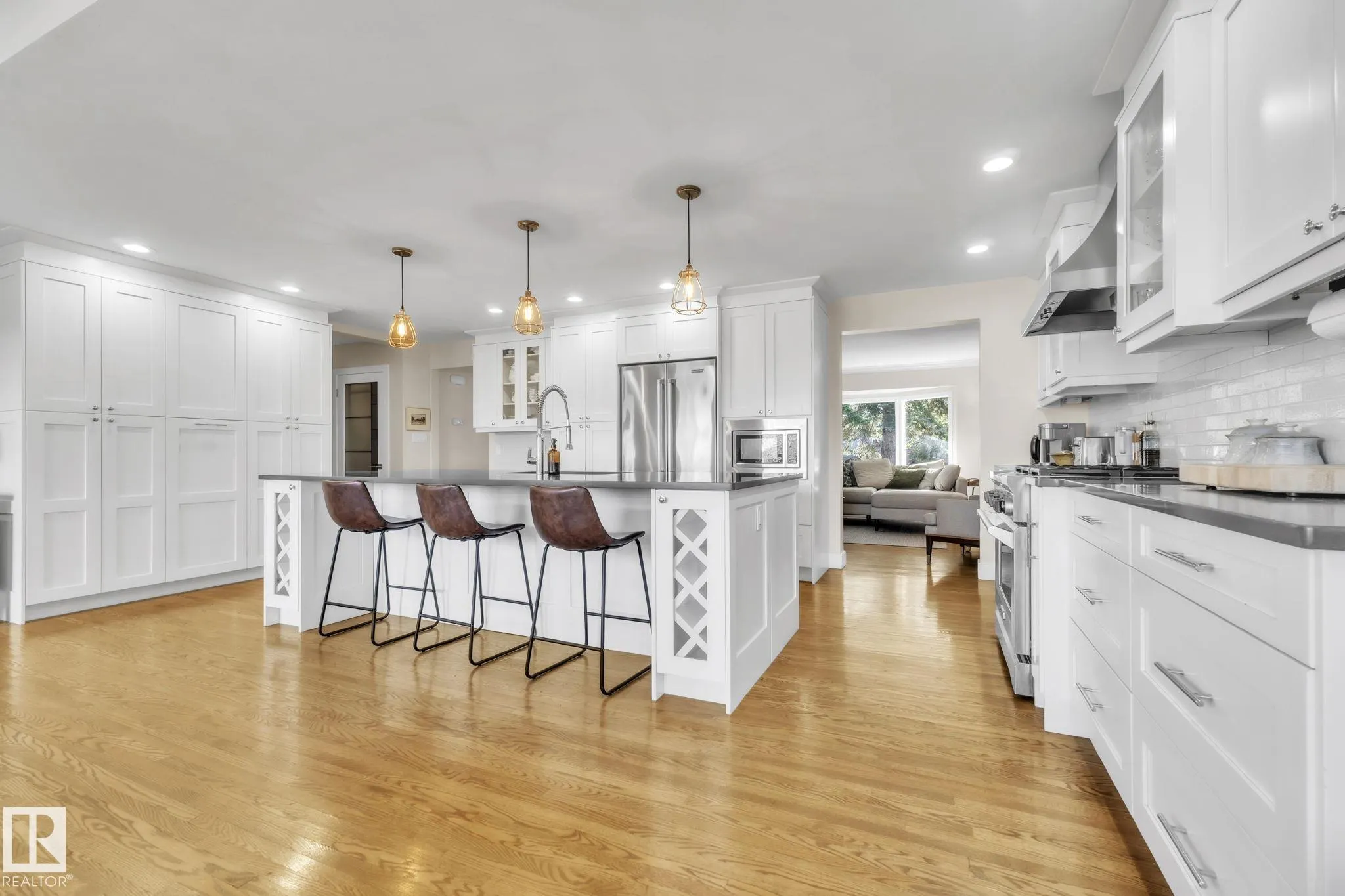 26 BEAUVISTA Drive