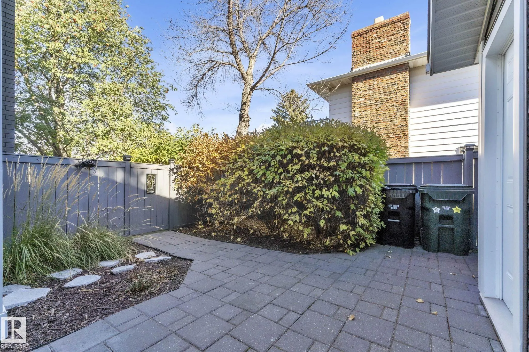 26 BEAUVISTA Drive