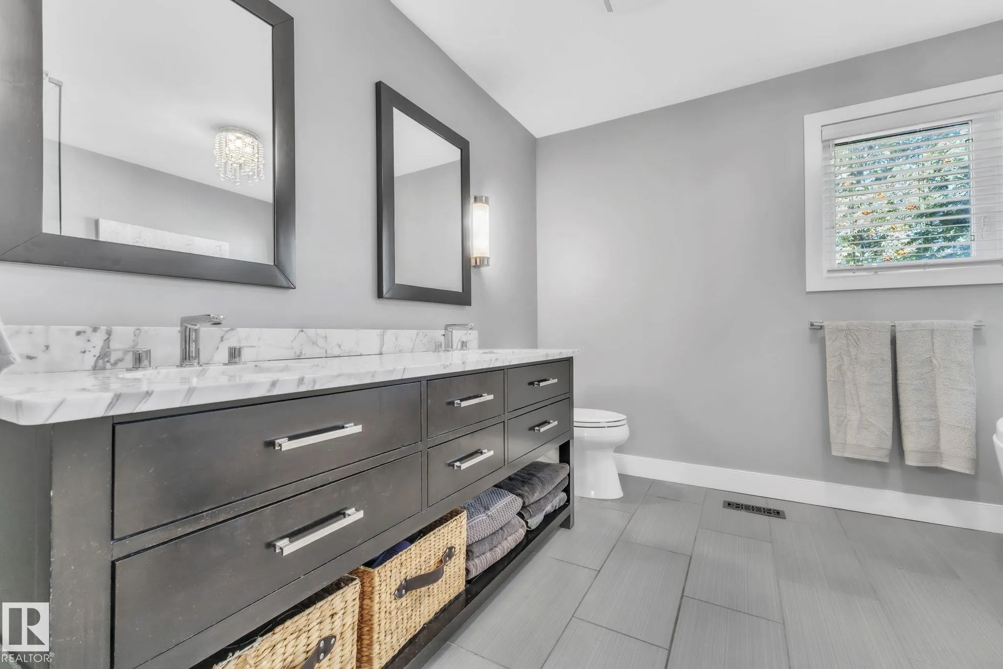 26 BEAUVISTA Drive