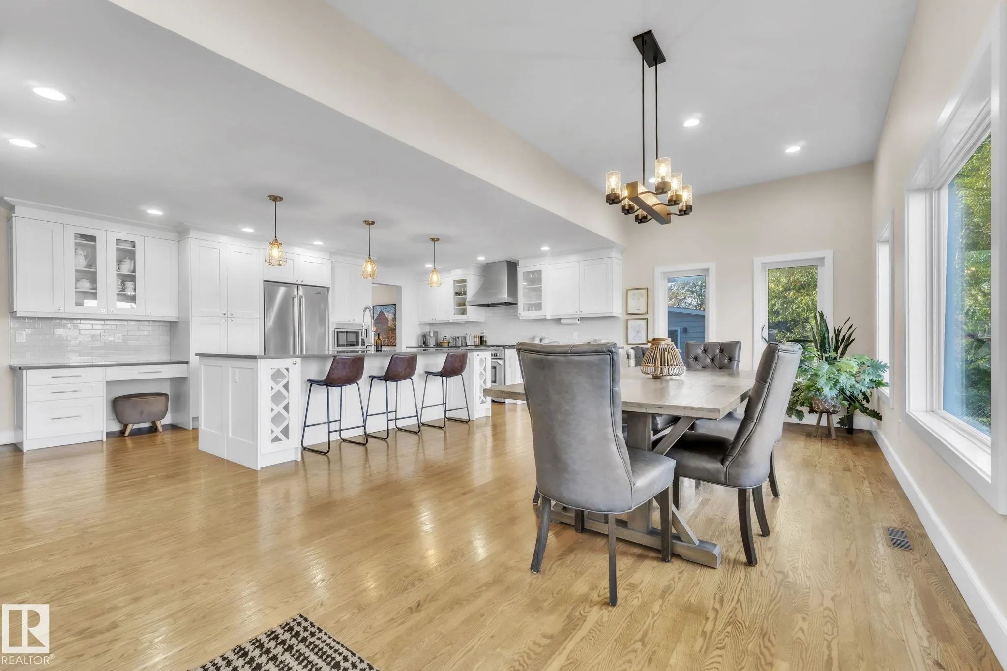 26 BEAUVISTA Drive