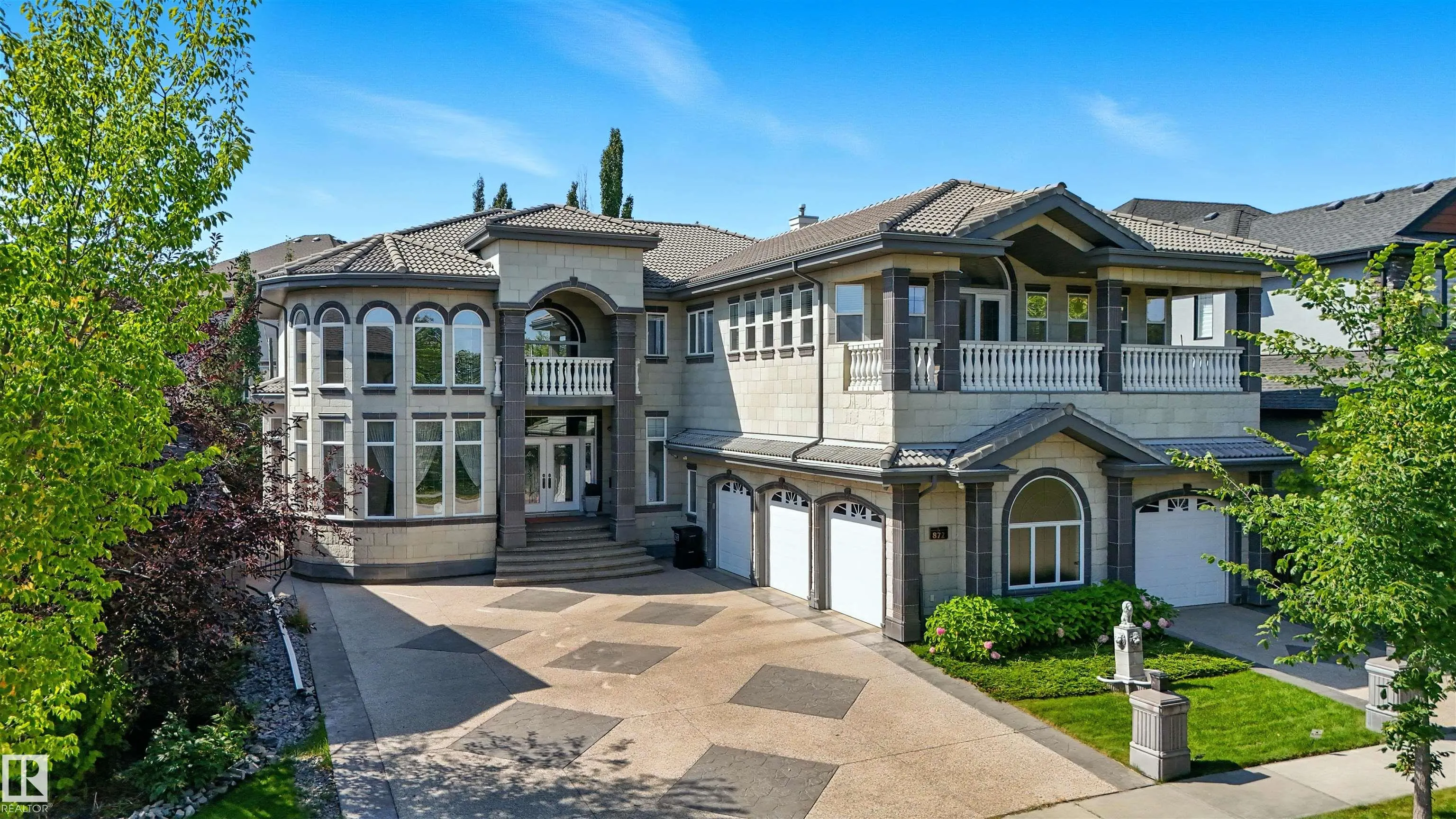 872 HOLLANDS Landing