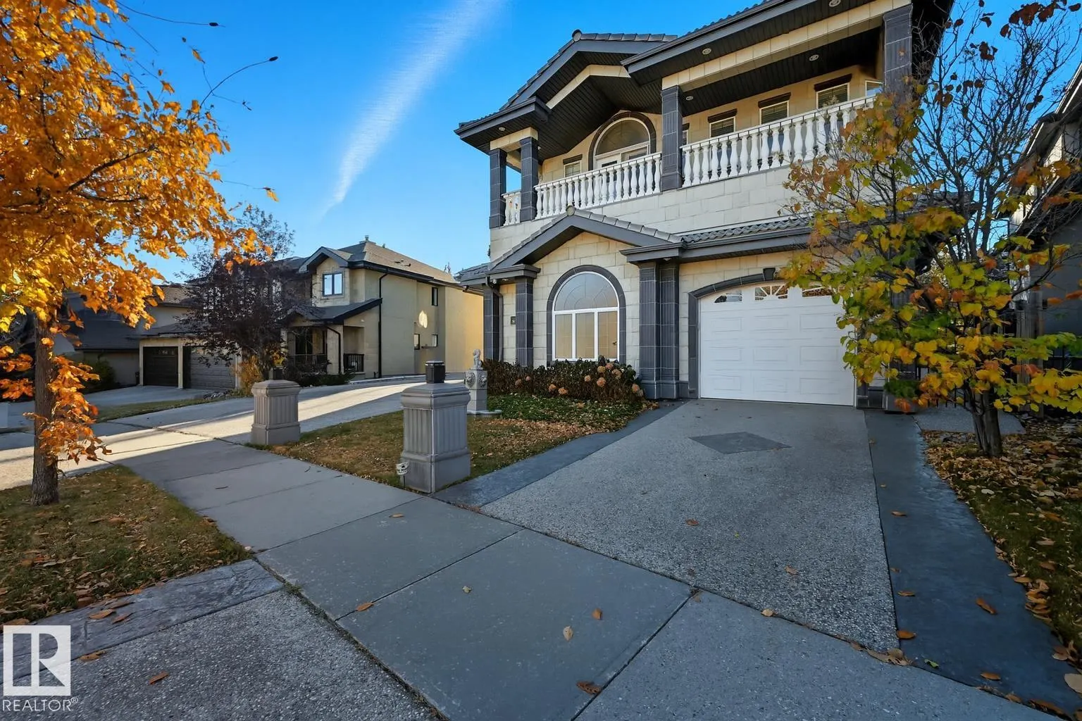 872 HOLLANDS Landing