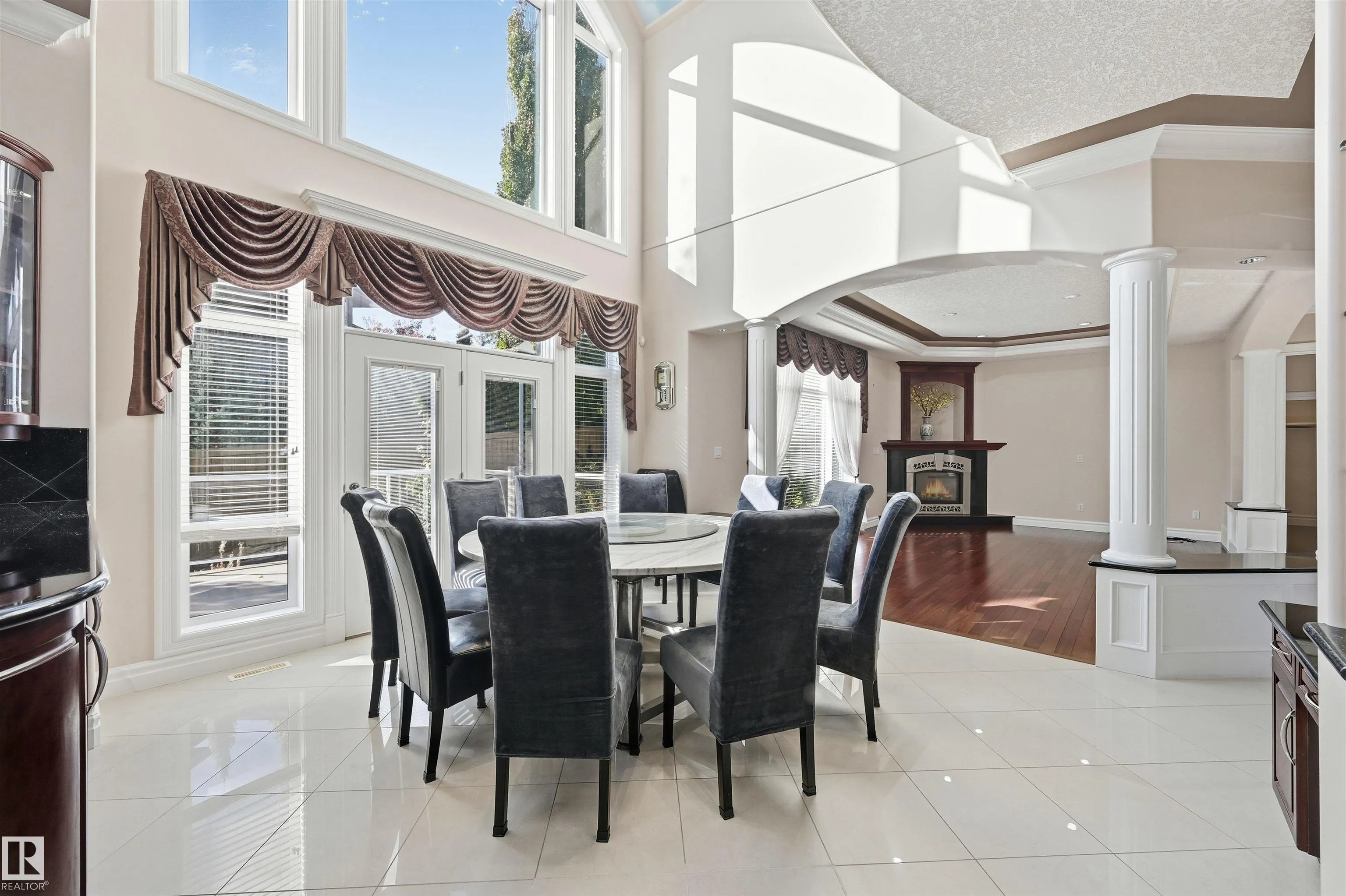 872 HOLLANDS Landing