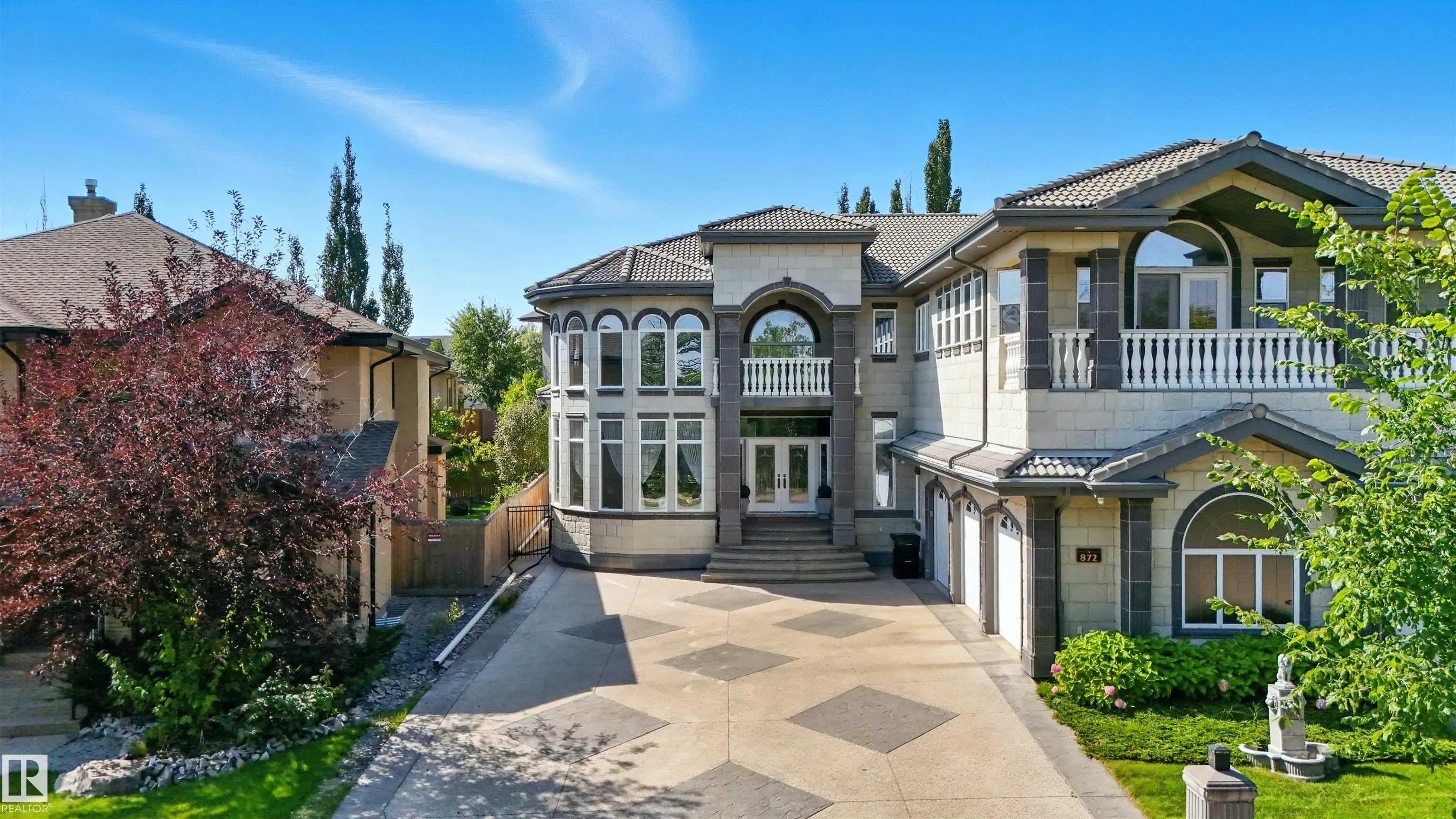 872 HOLLANDS Landing