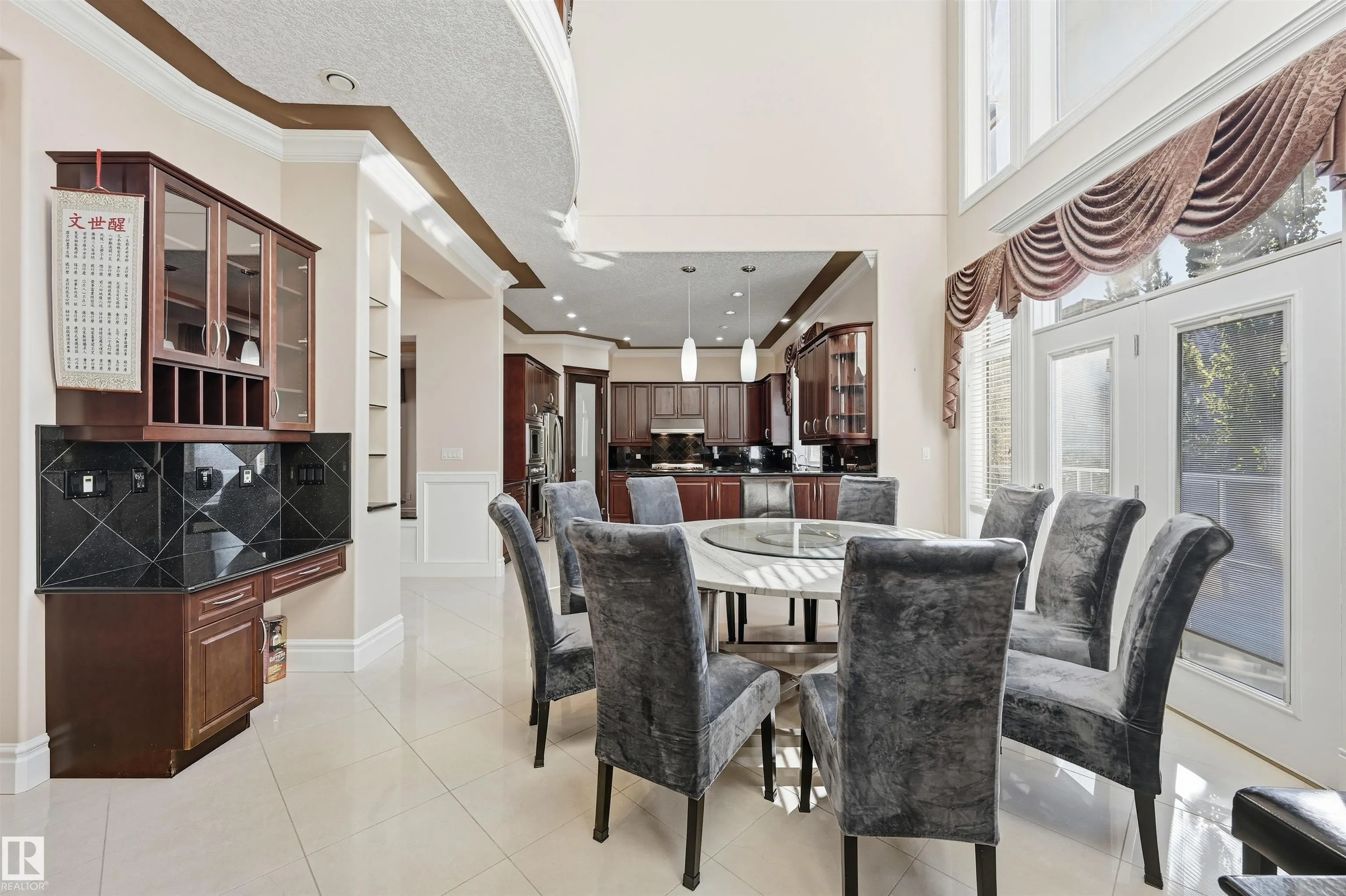 872 HOLLANDS Landing