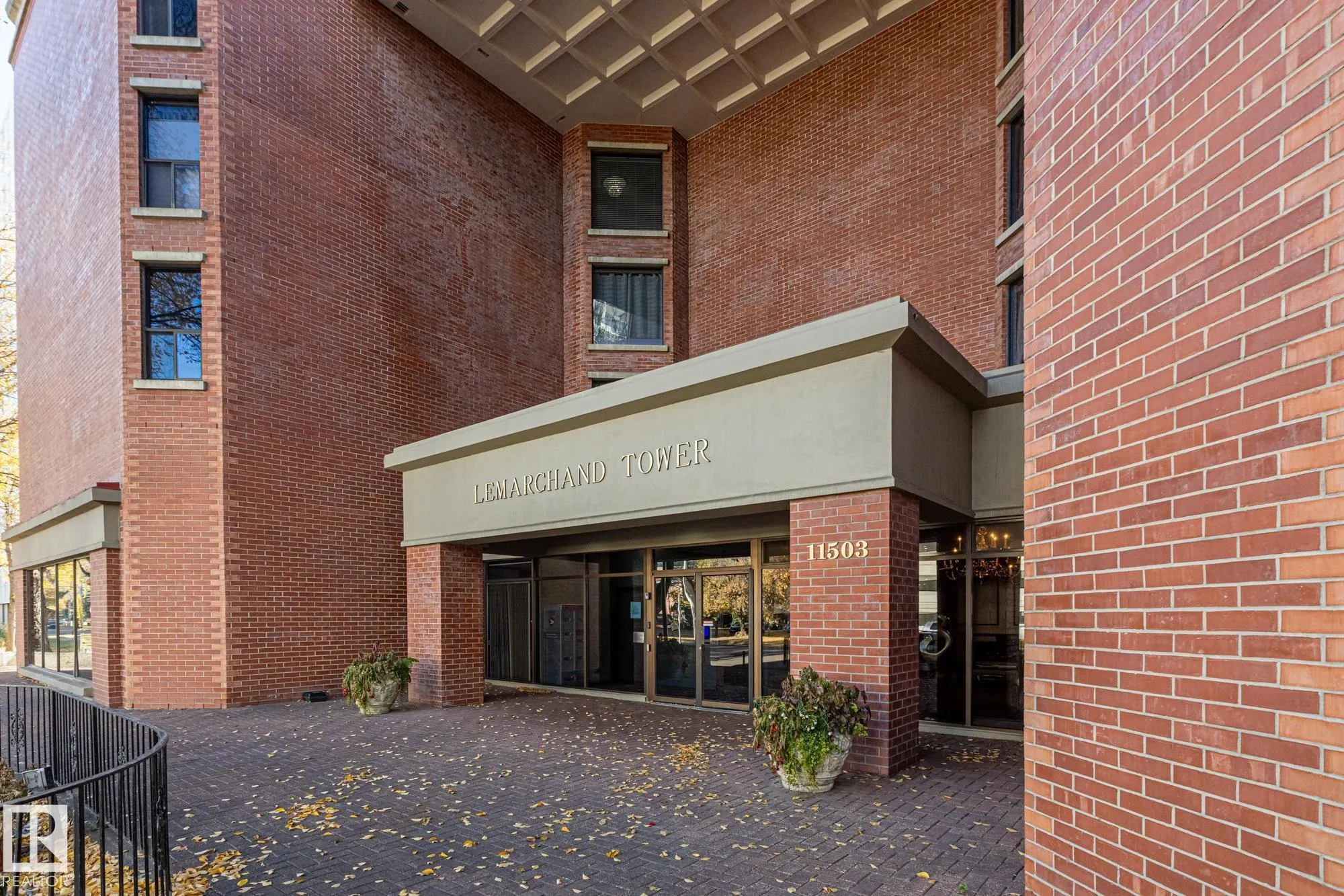 11503 100 Avenue