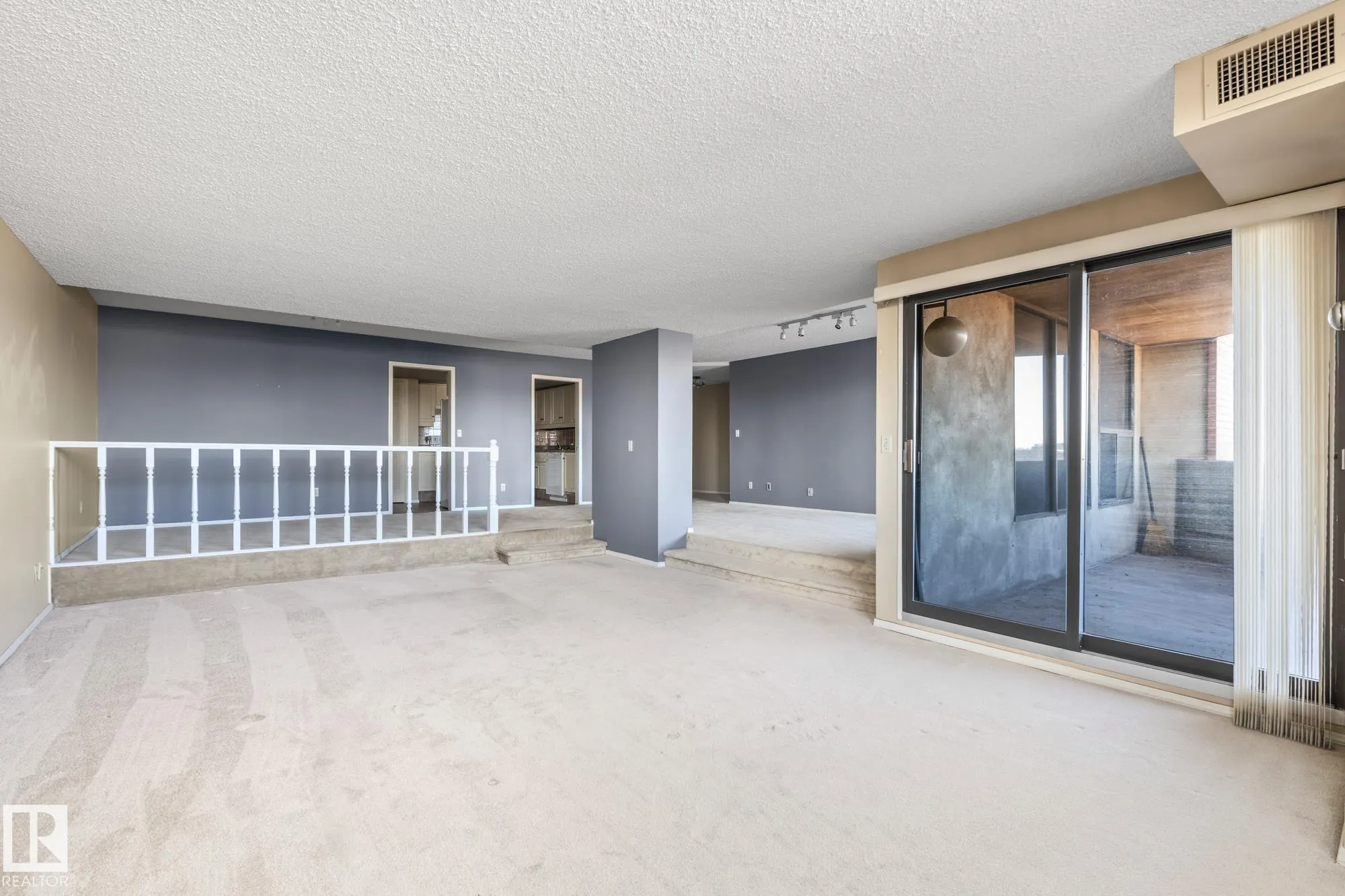 11503 100 Avenue