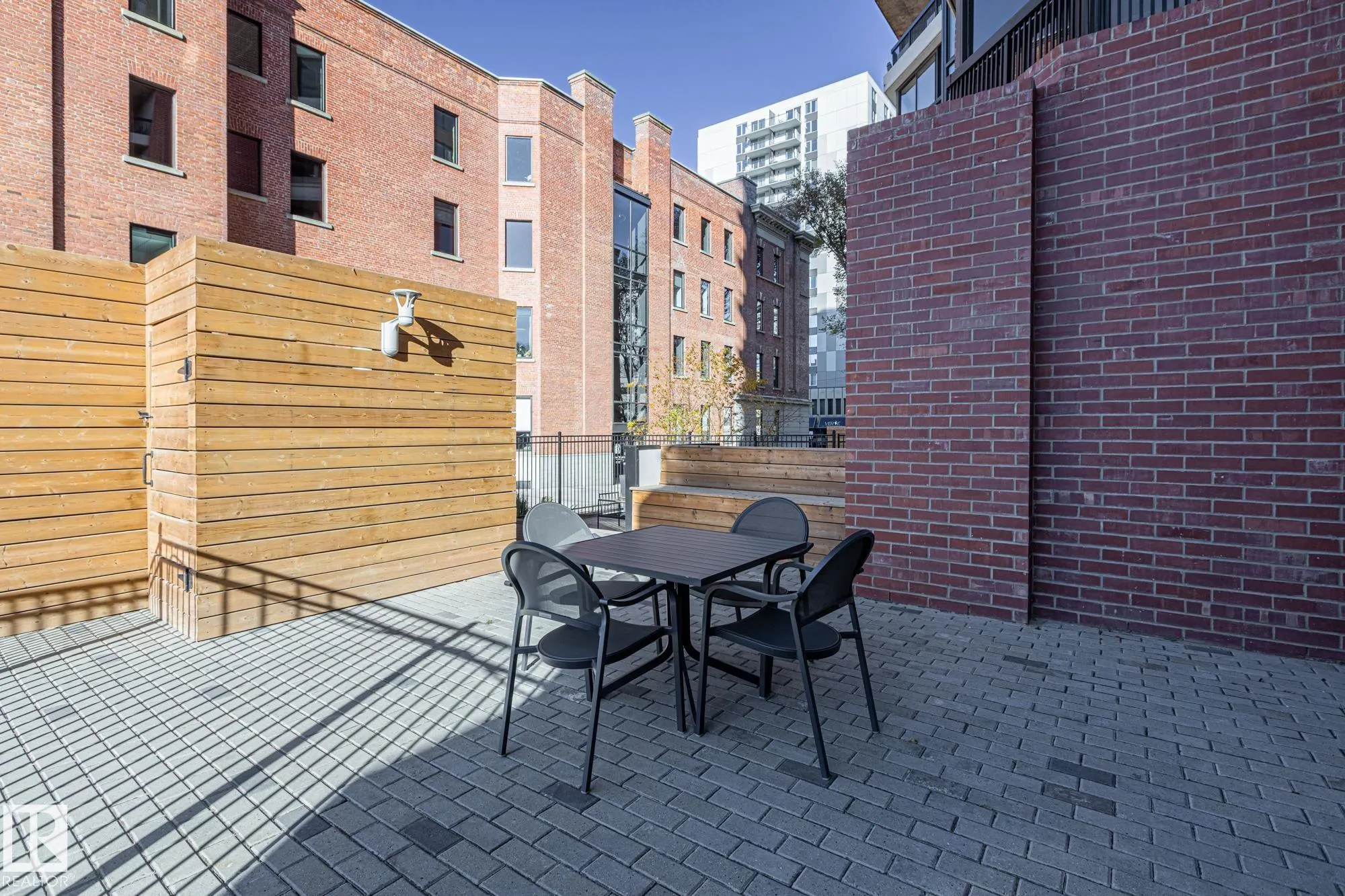 11503 100 Avenue