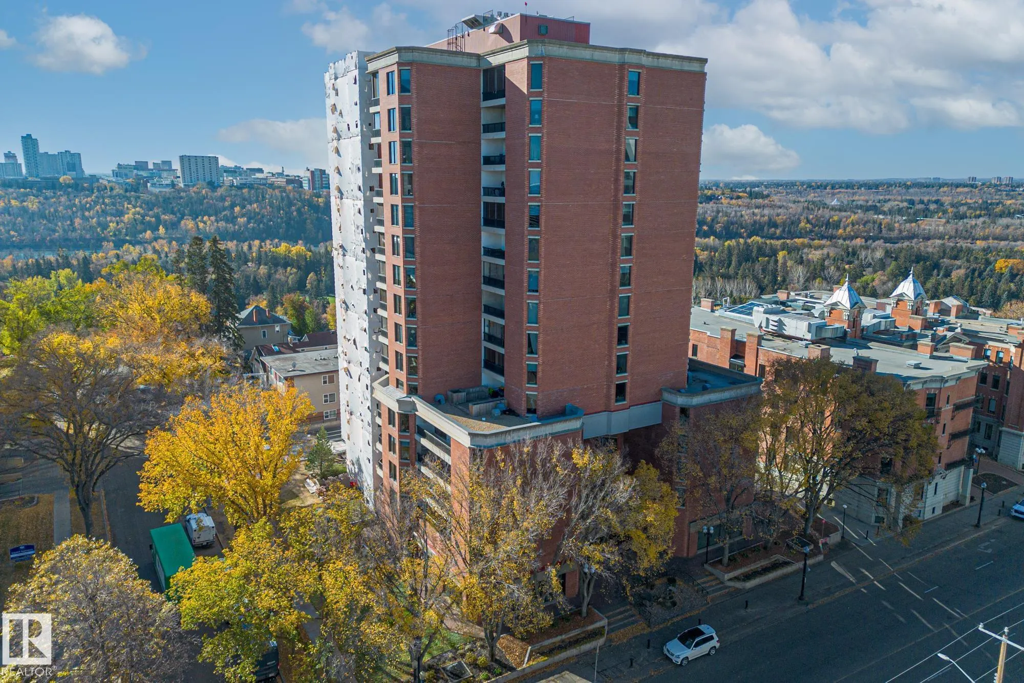 11503 100 Avenue