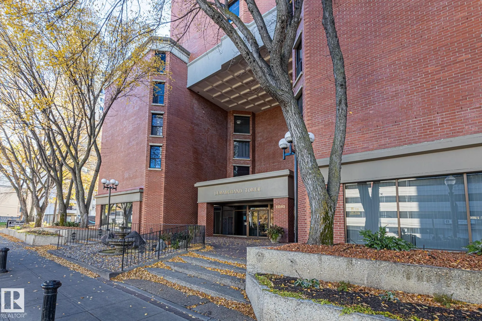 11503 100 Avenue