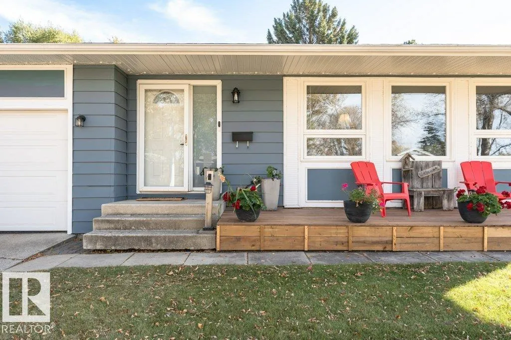 22 AFTON Crescent
